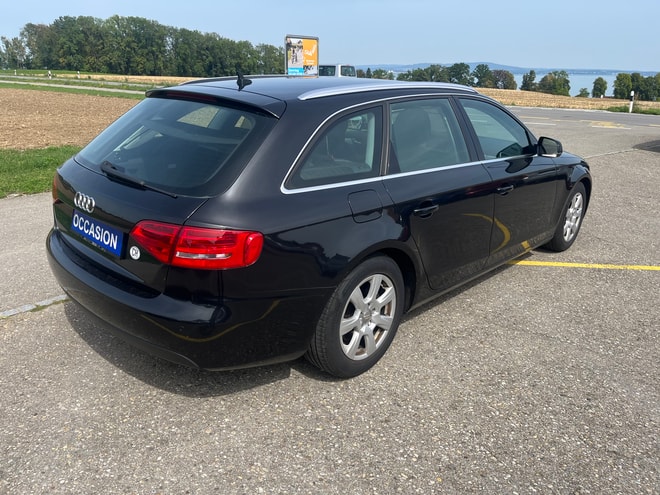 AUDI A4 Avant 2.0 TDI-image-5