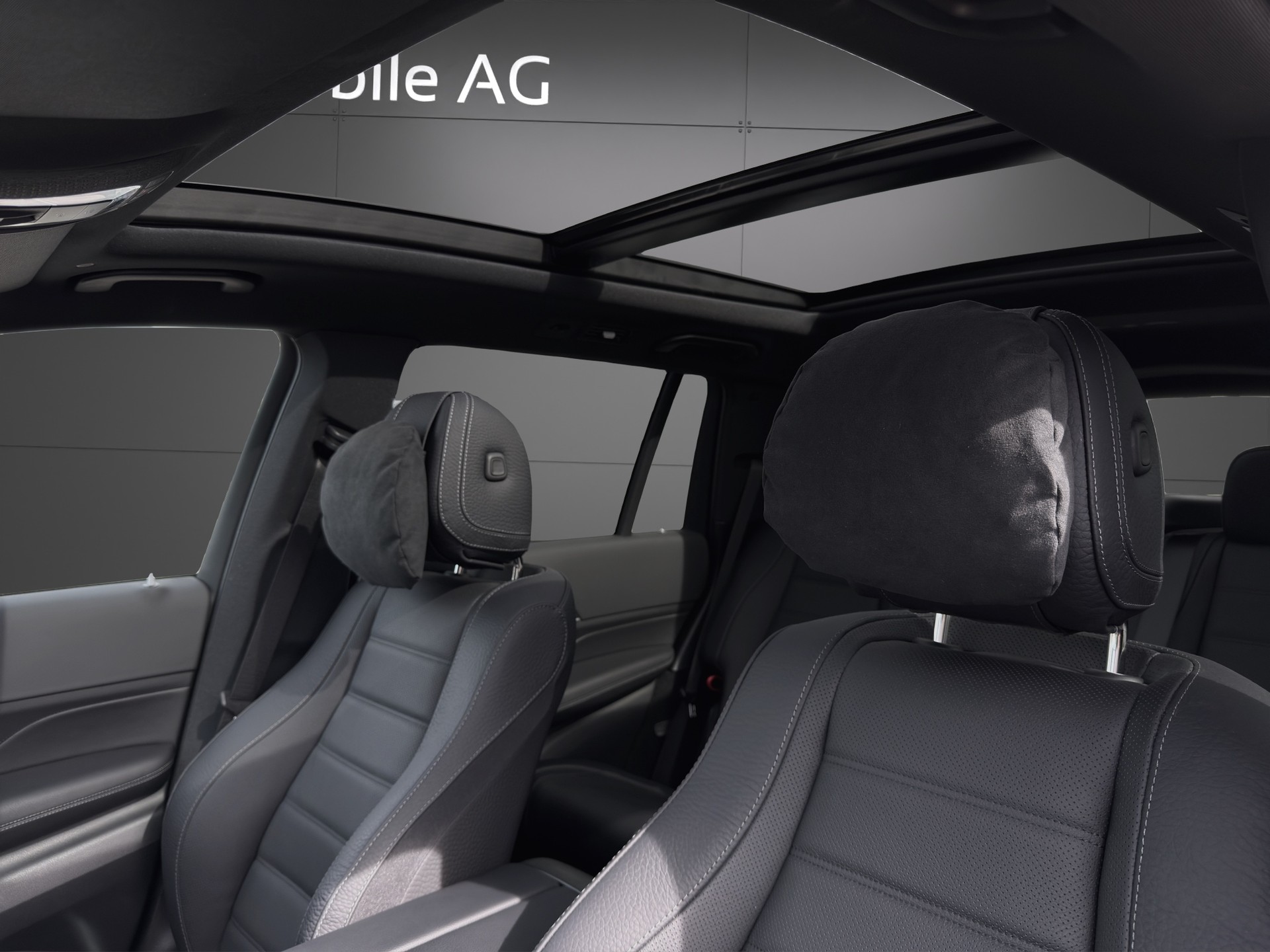 MERCEDES-BENZ GLS 450 d 4Matic 9G-Tronic AMG Line-image-8