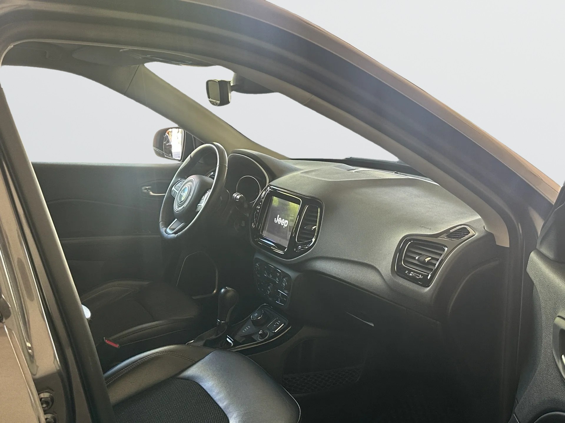JEEP Compass 1.4 Turbo Limited AWD 9ATX-image-8