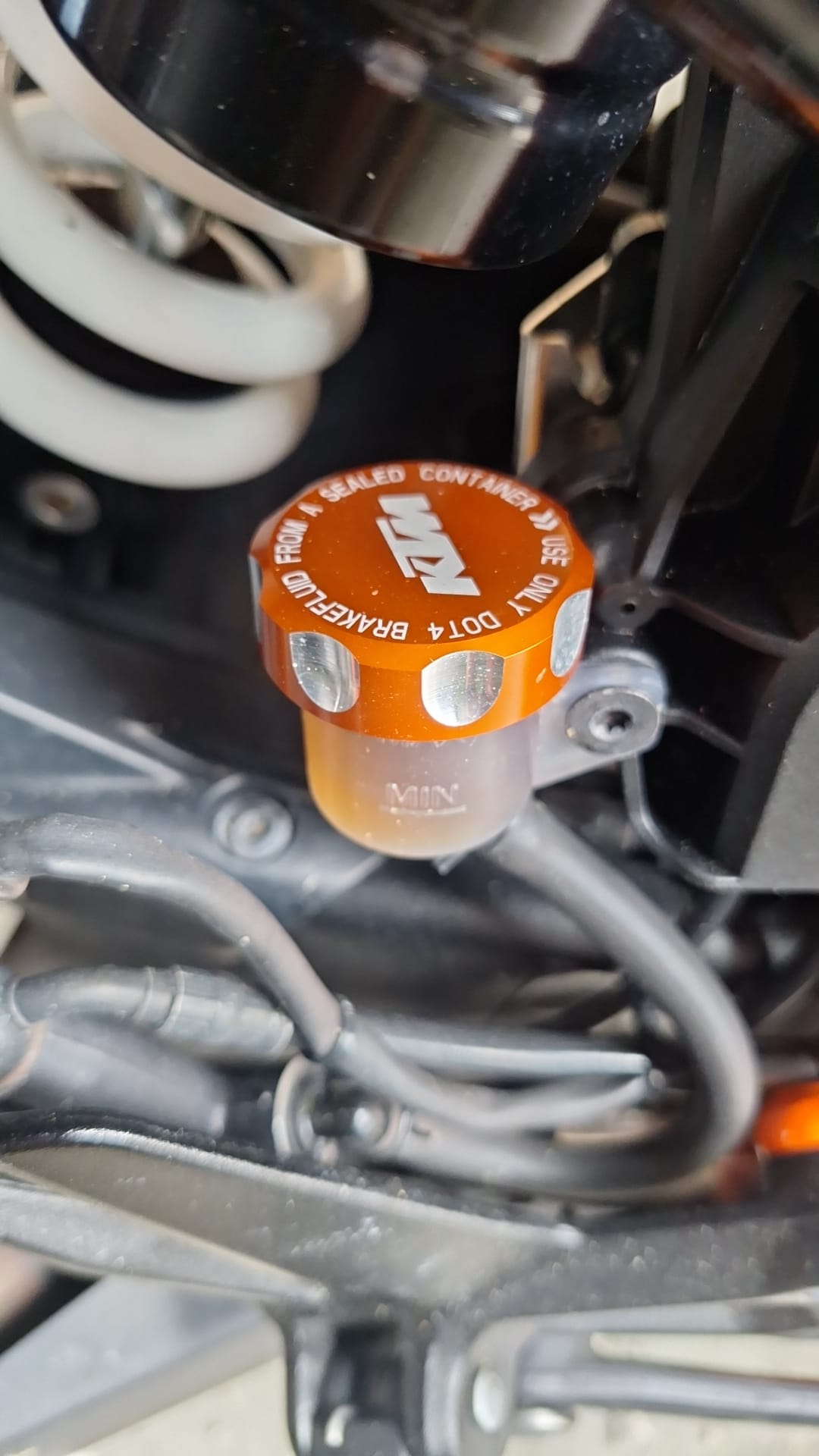 KTM 1290 Super Duke R-image-10