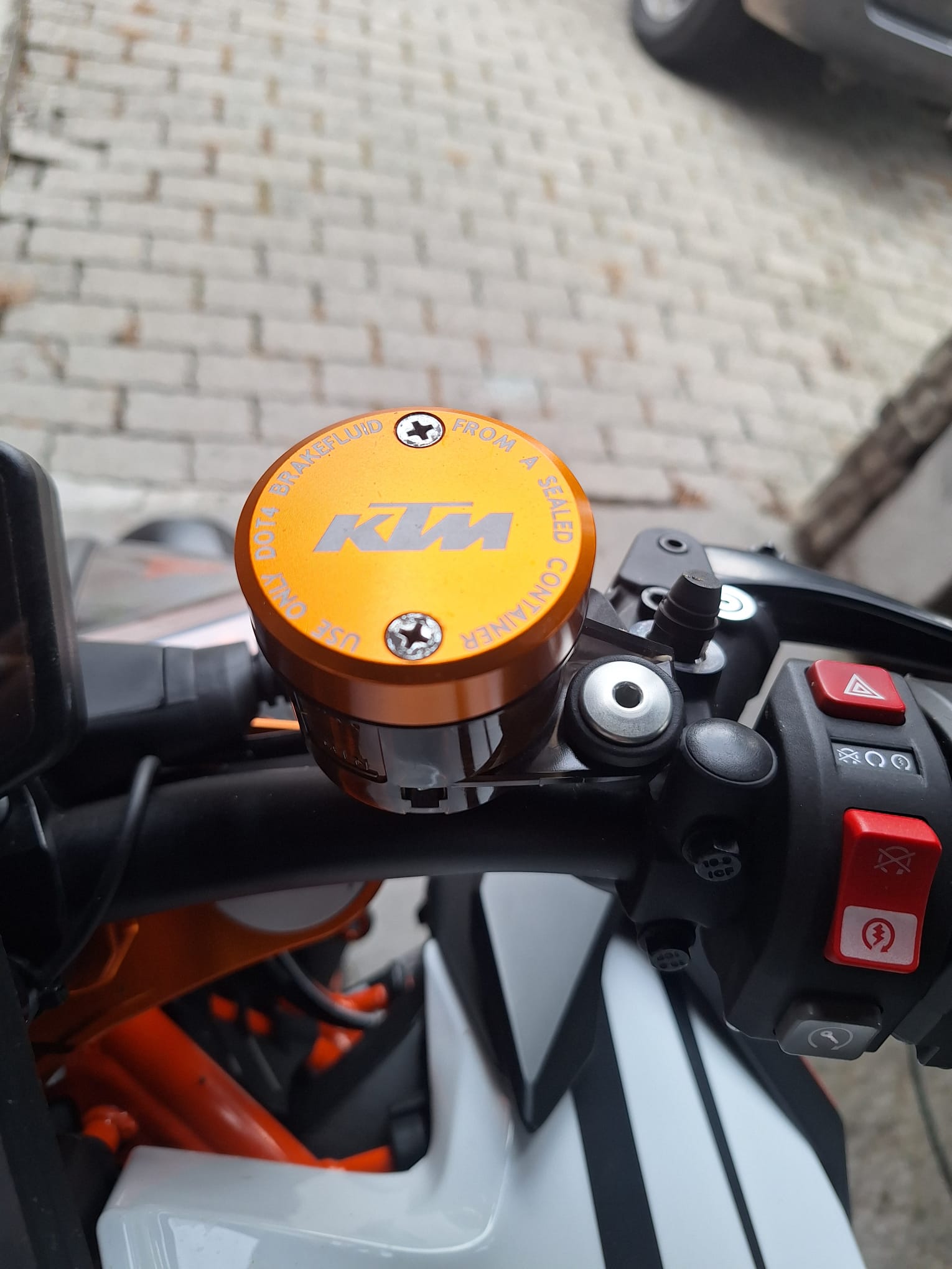 KTM 1290 Super Duke R-image-8