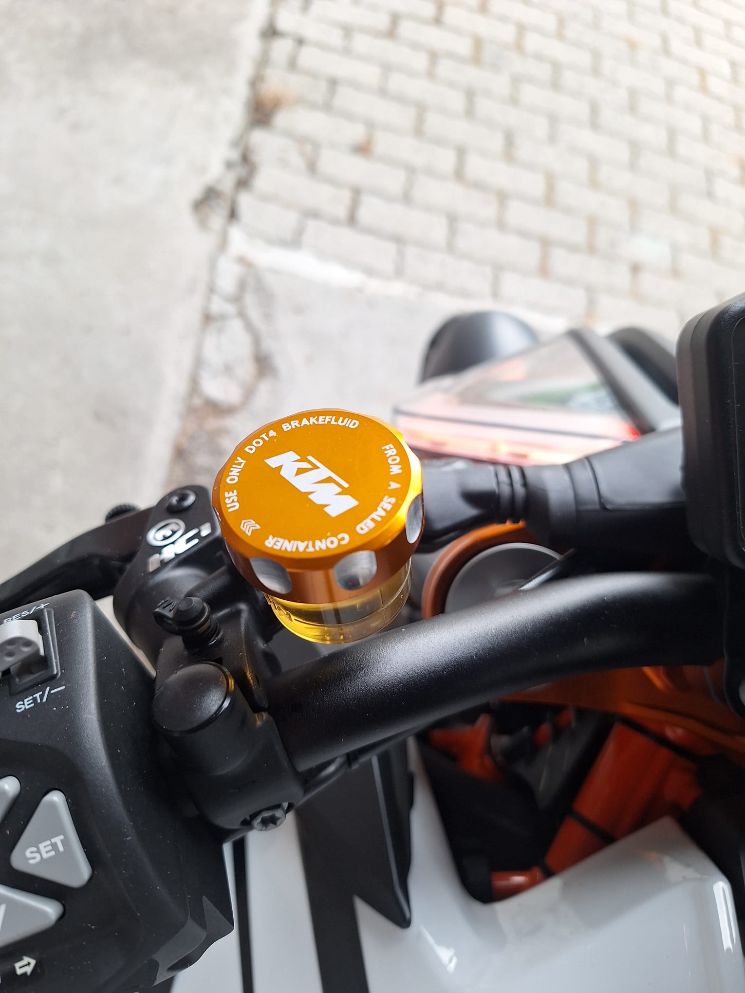 KTM 1290 Super Duke R-image-9