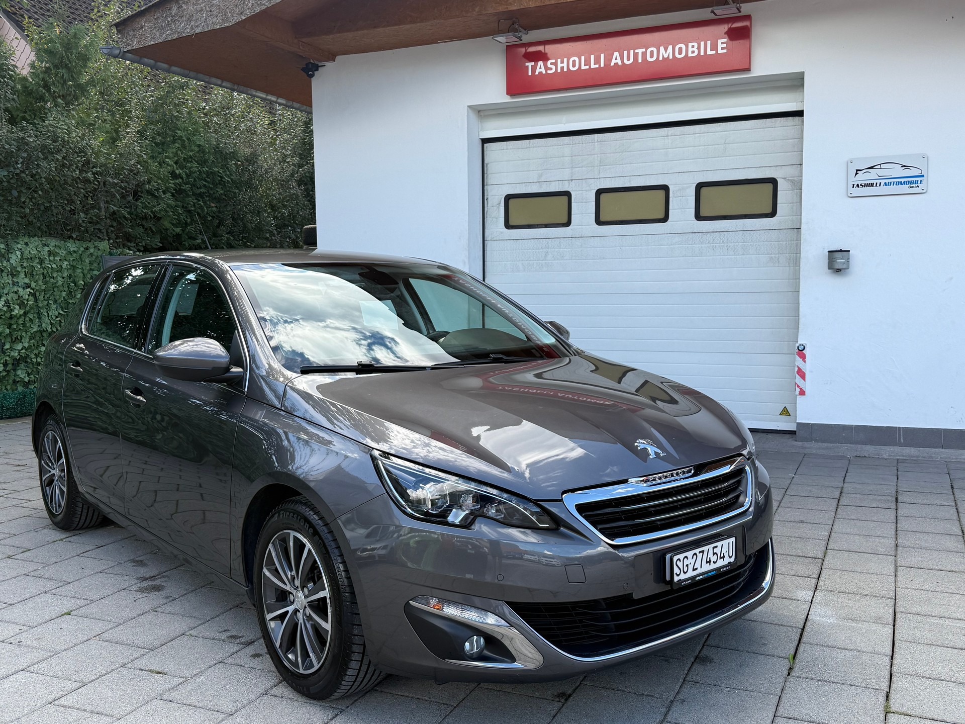 PEUGEOT 308 1.2 THP Allure Automatic