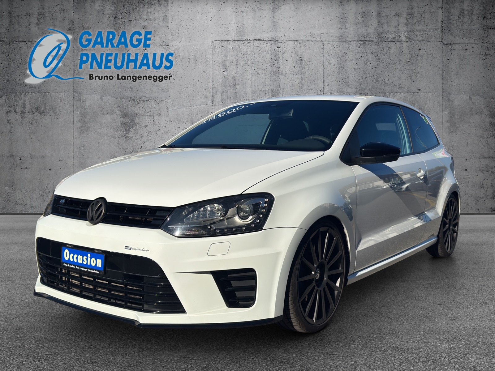 VW Polo 2.0 TSI R WRC-showroom-element-1