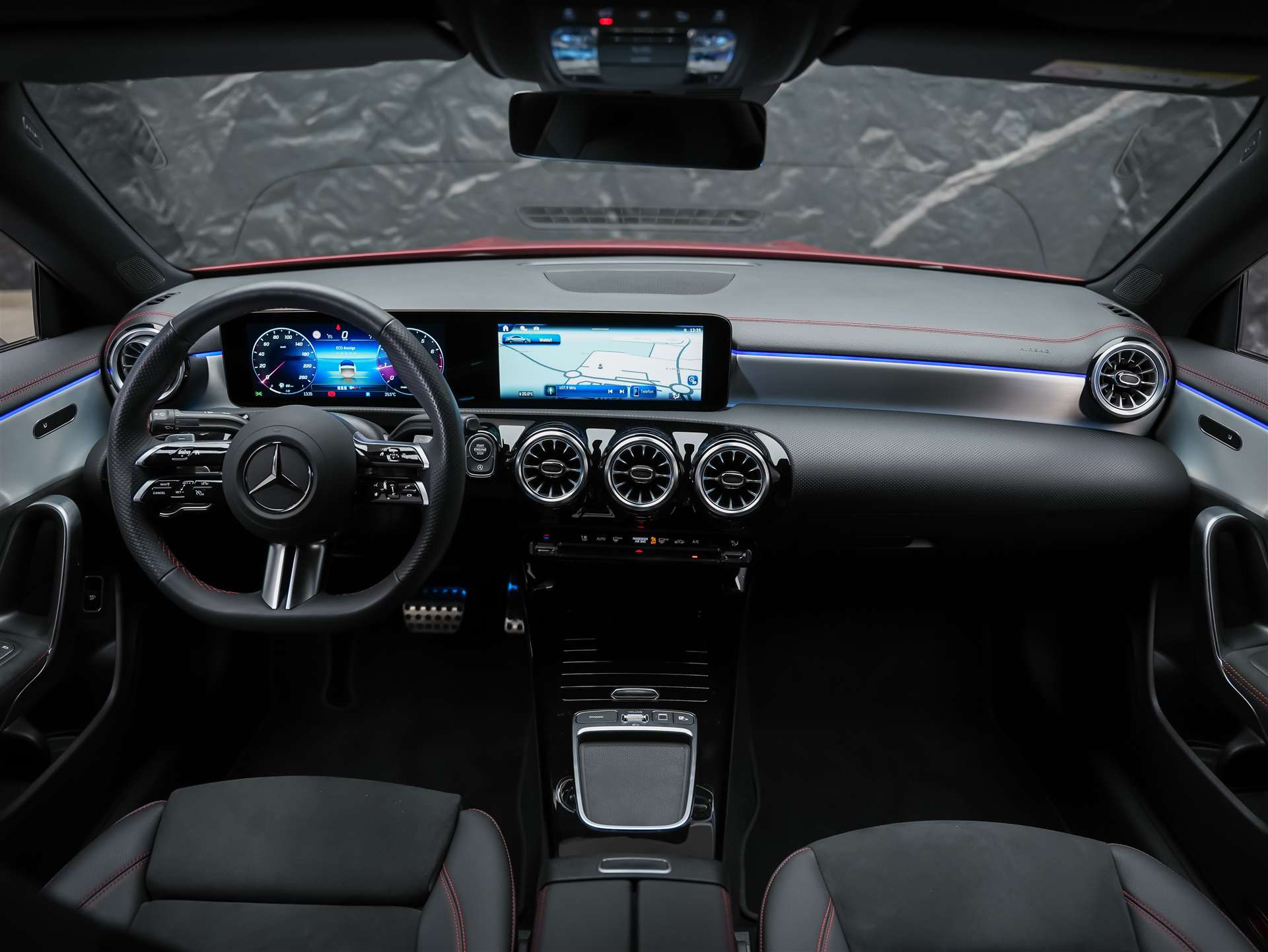 MERCEDES-BENZ CLA 200 AMG Line 7G-DCT *Facelift*Ambientebeleuchtung*Assistenten*-image-18