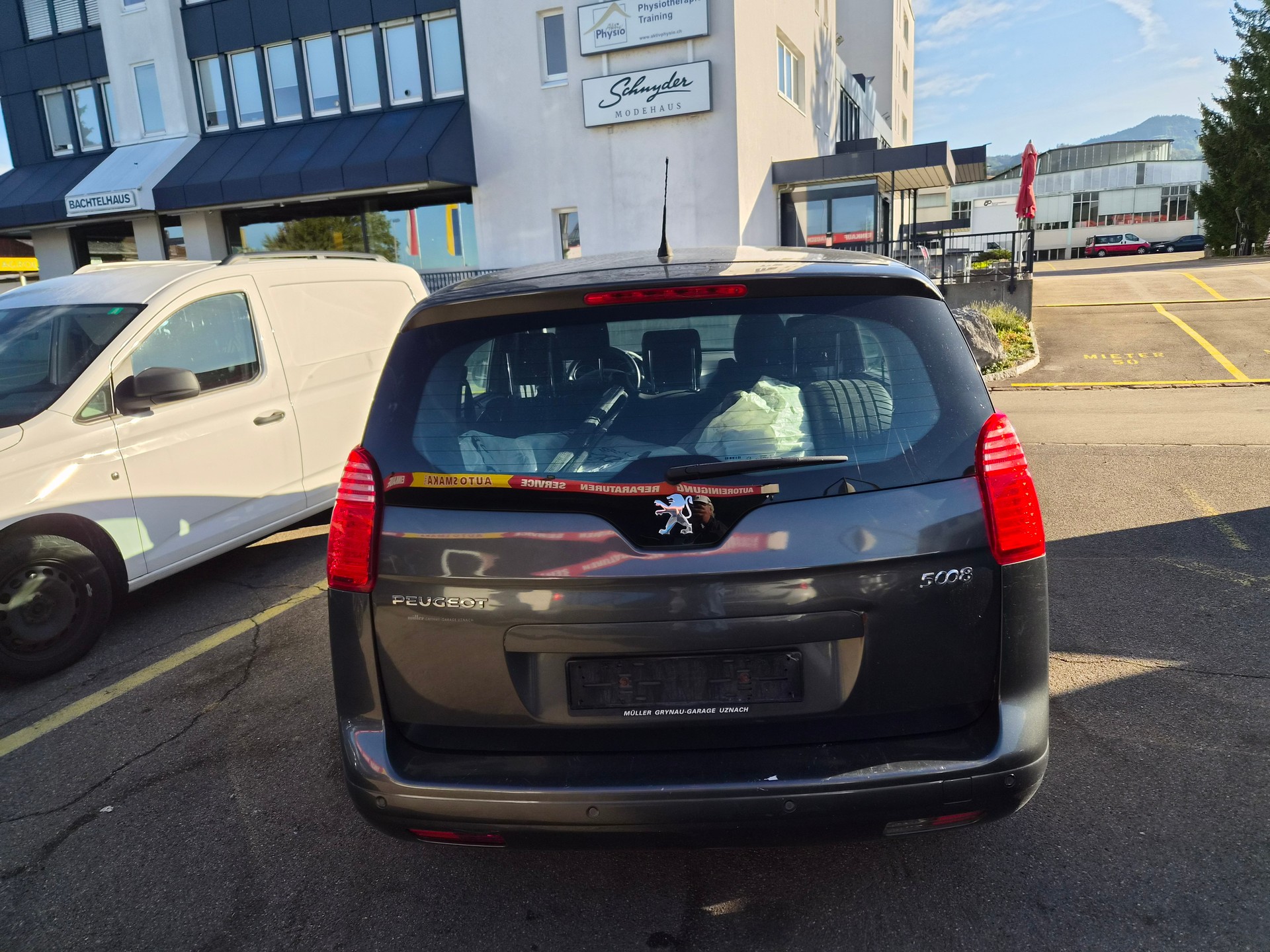 PEUGEOT 5008 1.6 16V T Sport Pack-showroom-element-2