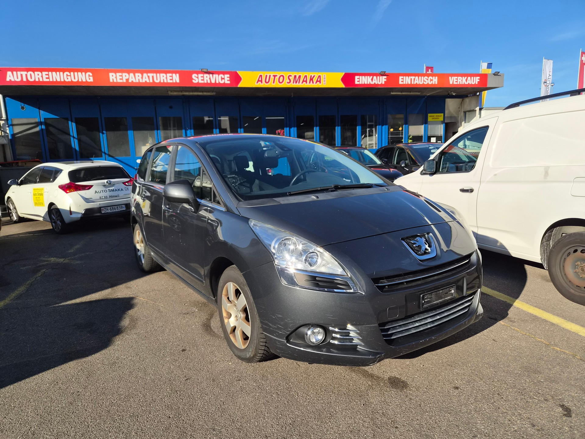 PEUGEOT 5008 1.6 16V T Sport Pack