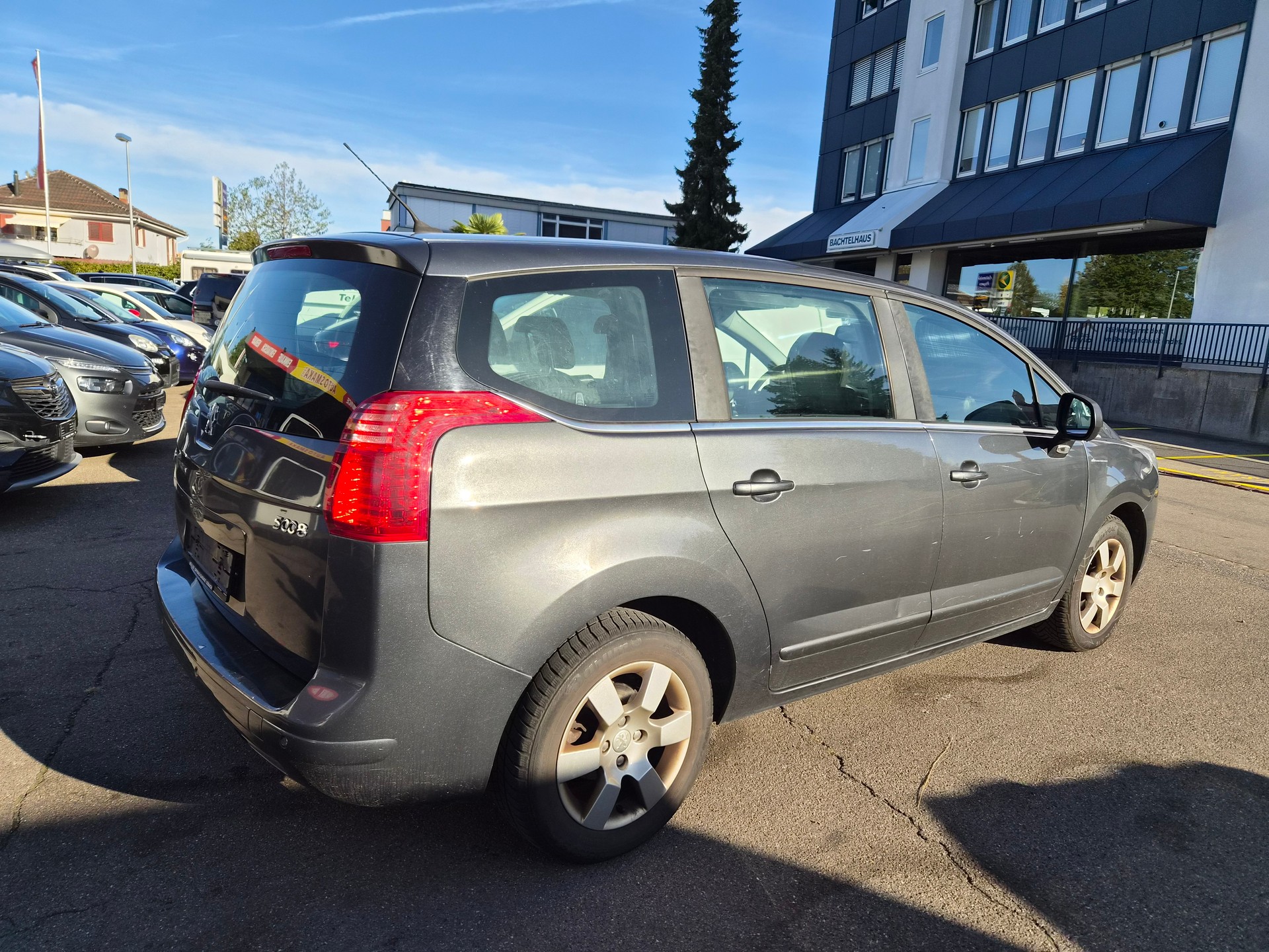 PEUGEOT 5008 1.6 16V T Sport Pack-showroom-element-1