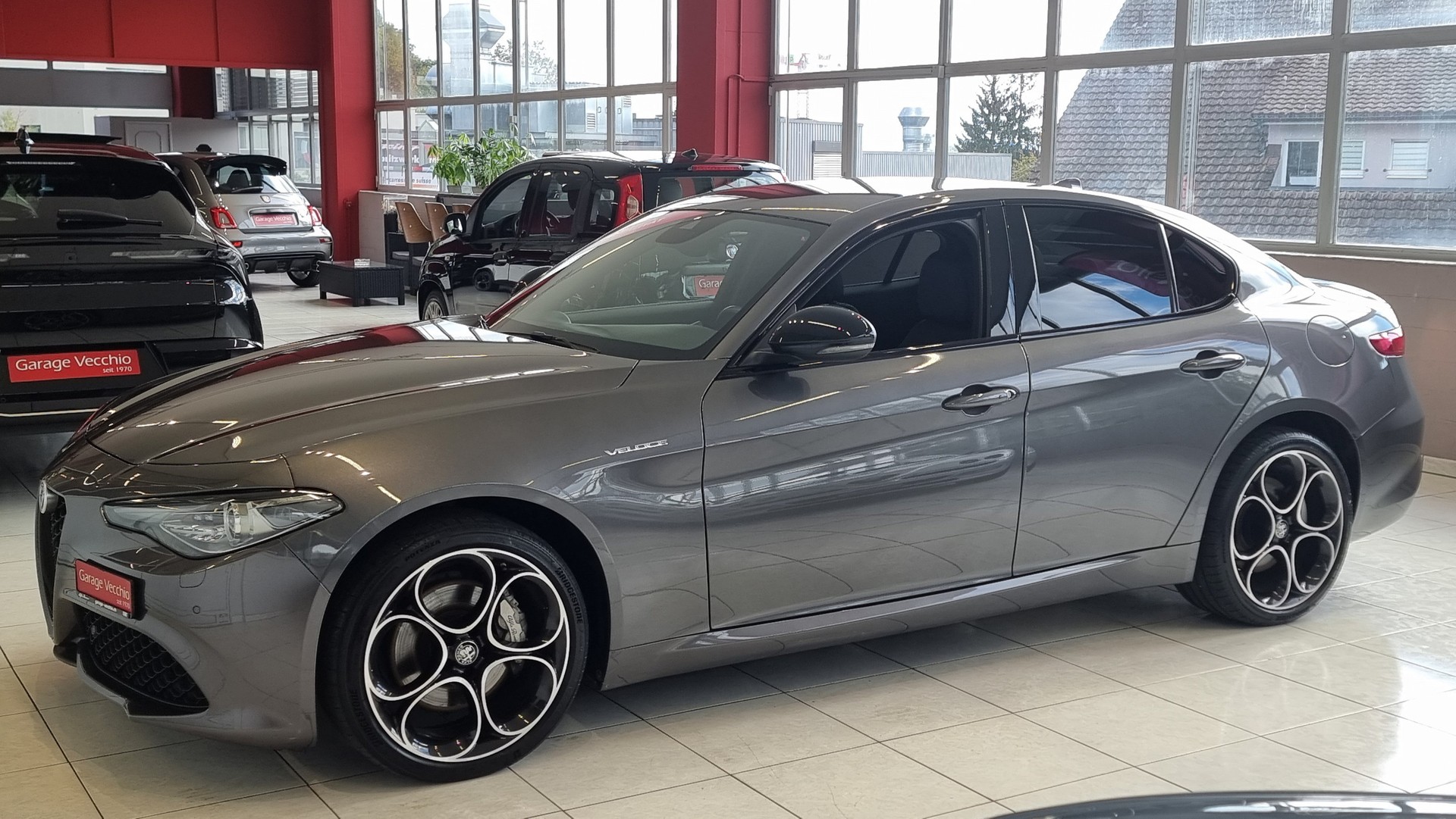 ALFA ROMEO Giulia 2.0 Q4 Veloce-showroom-element-1