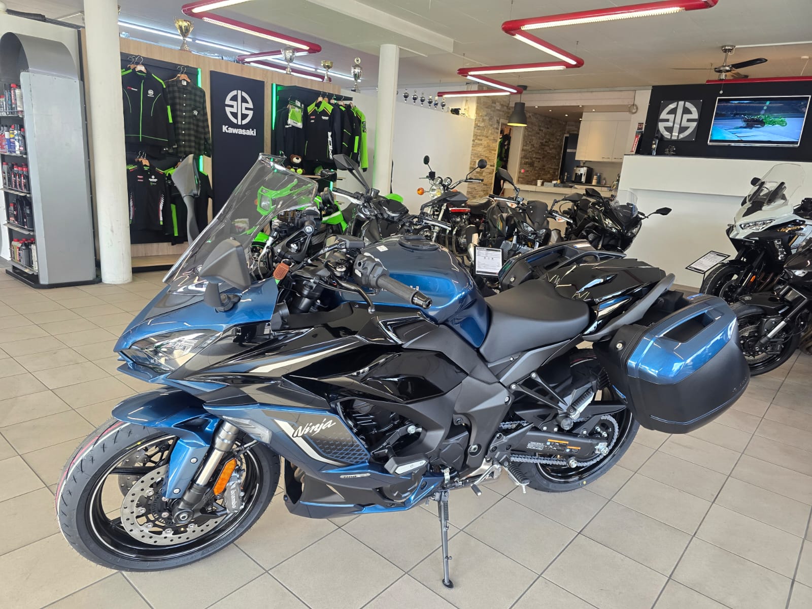 KAWASAKI Ninja 1100 SX SE Performance Tourer-image-0