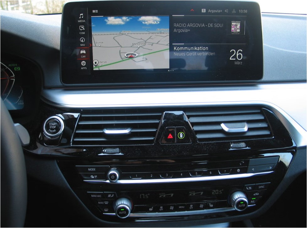 BMW 530d xDrive 48V Touring Steptronic-image-15