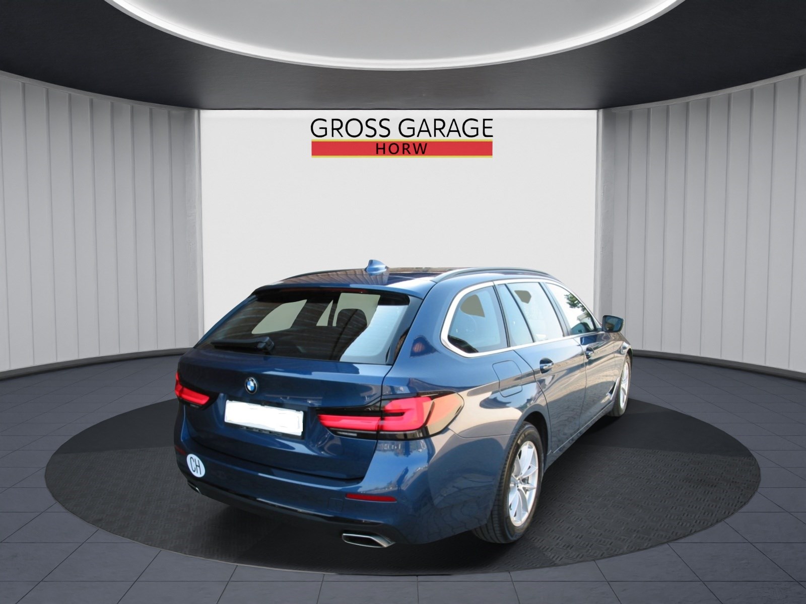BMW 530d xDrive 48V Touring Steptronic-image-3
