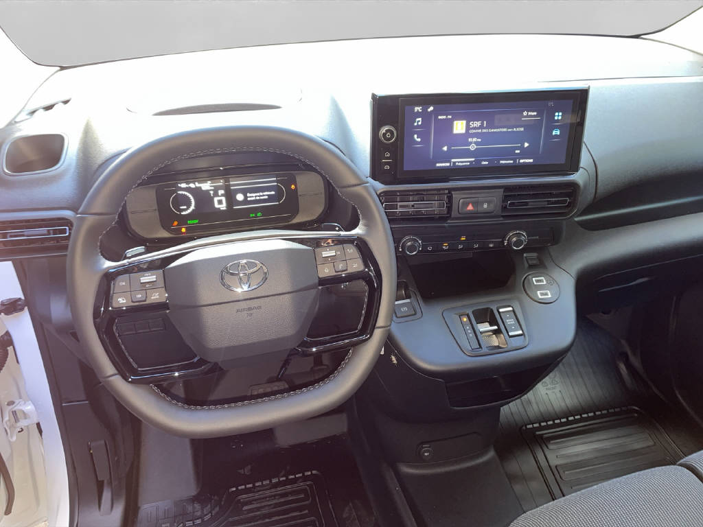 TOYOTA PROACE CITY Van L1 50KWh Activ 46969/117-image-5
