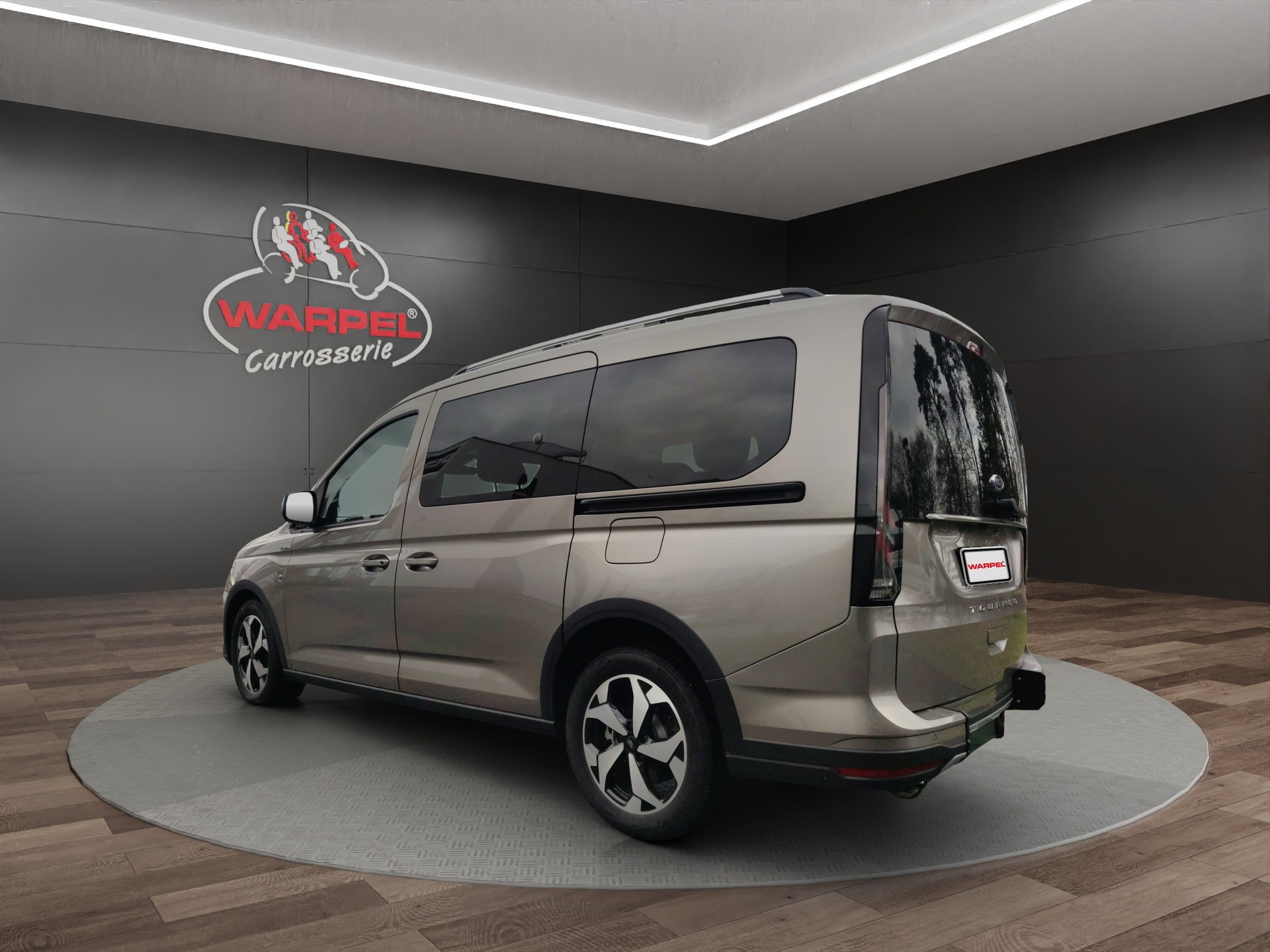 FORD Grand Tourneo Connect 1.5 EcoBoost Active Automat-showroom-element-3