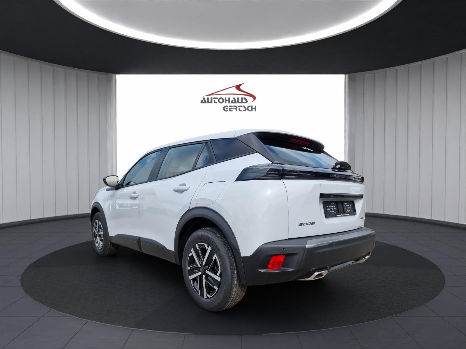 PEUGEOT 2008 1.2 Hybrid Style-image-5