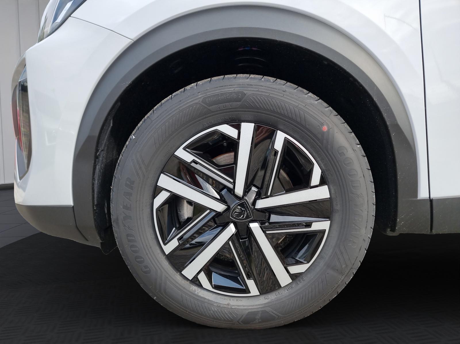 PEUGEOT 2008 1.2 Hybrid Style-image-7