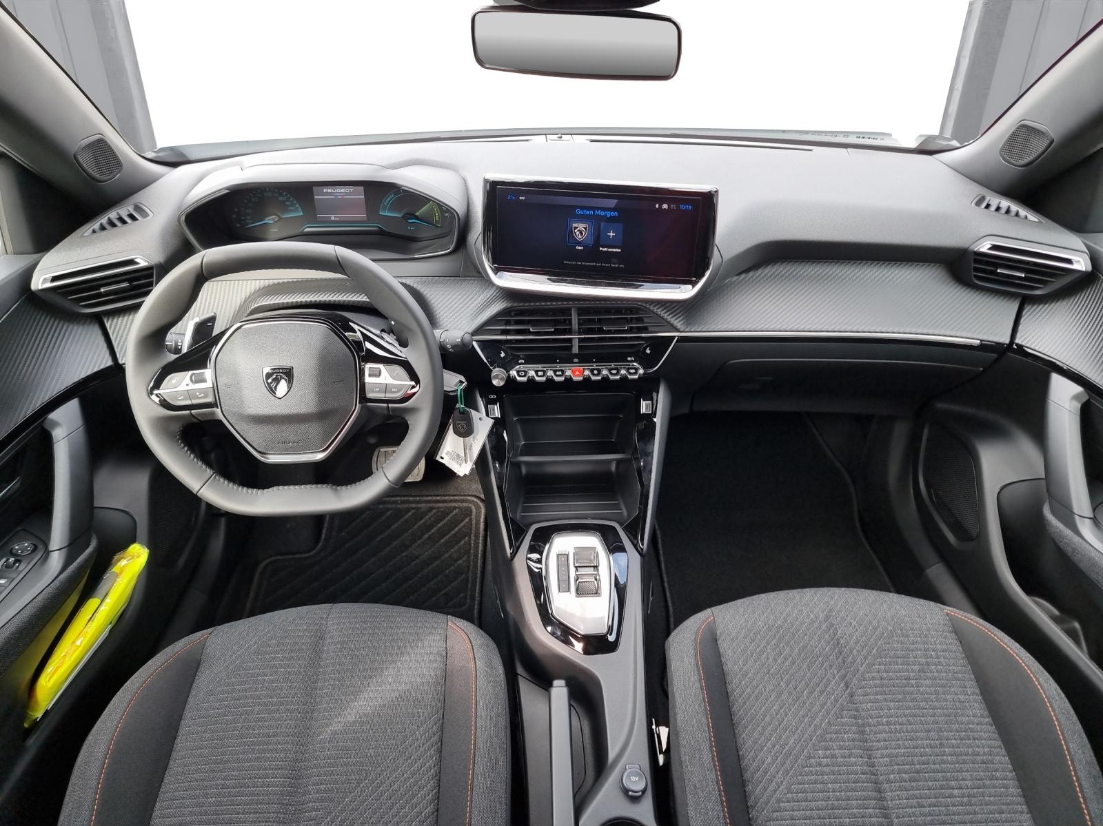 PEUGEOT 2008 1.2 Hybrid Style-image-6