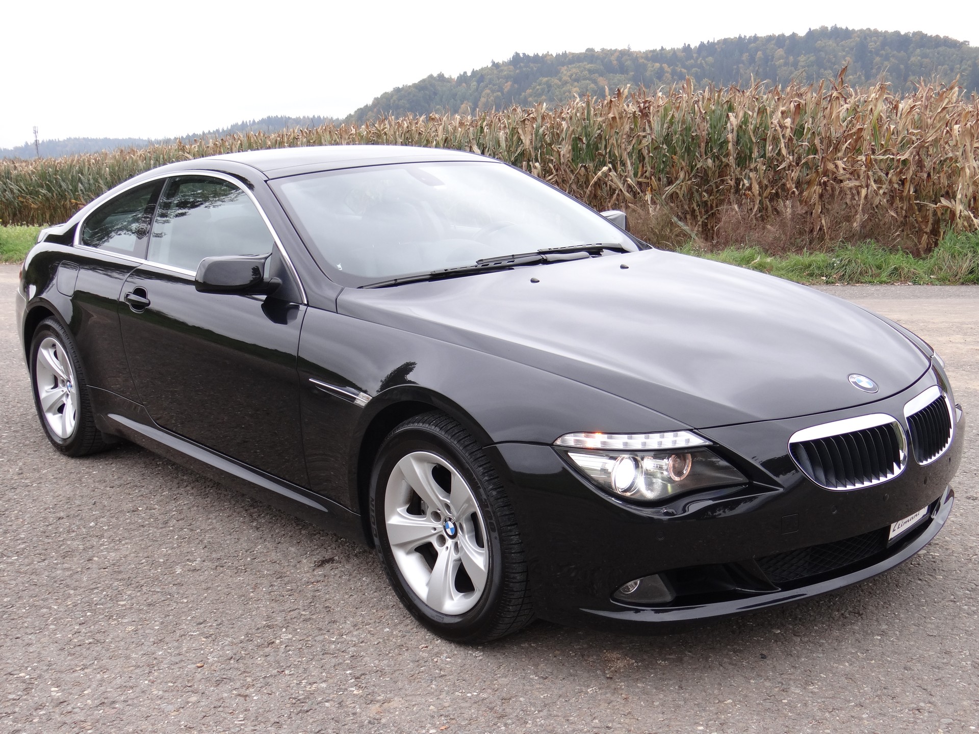 BMW 630i Steptronic-showroom-element-3