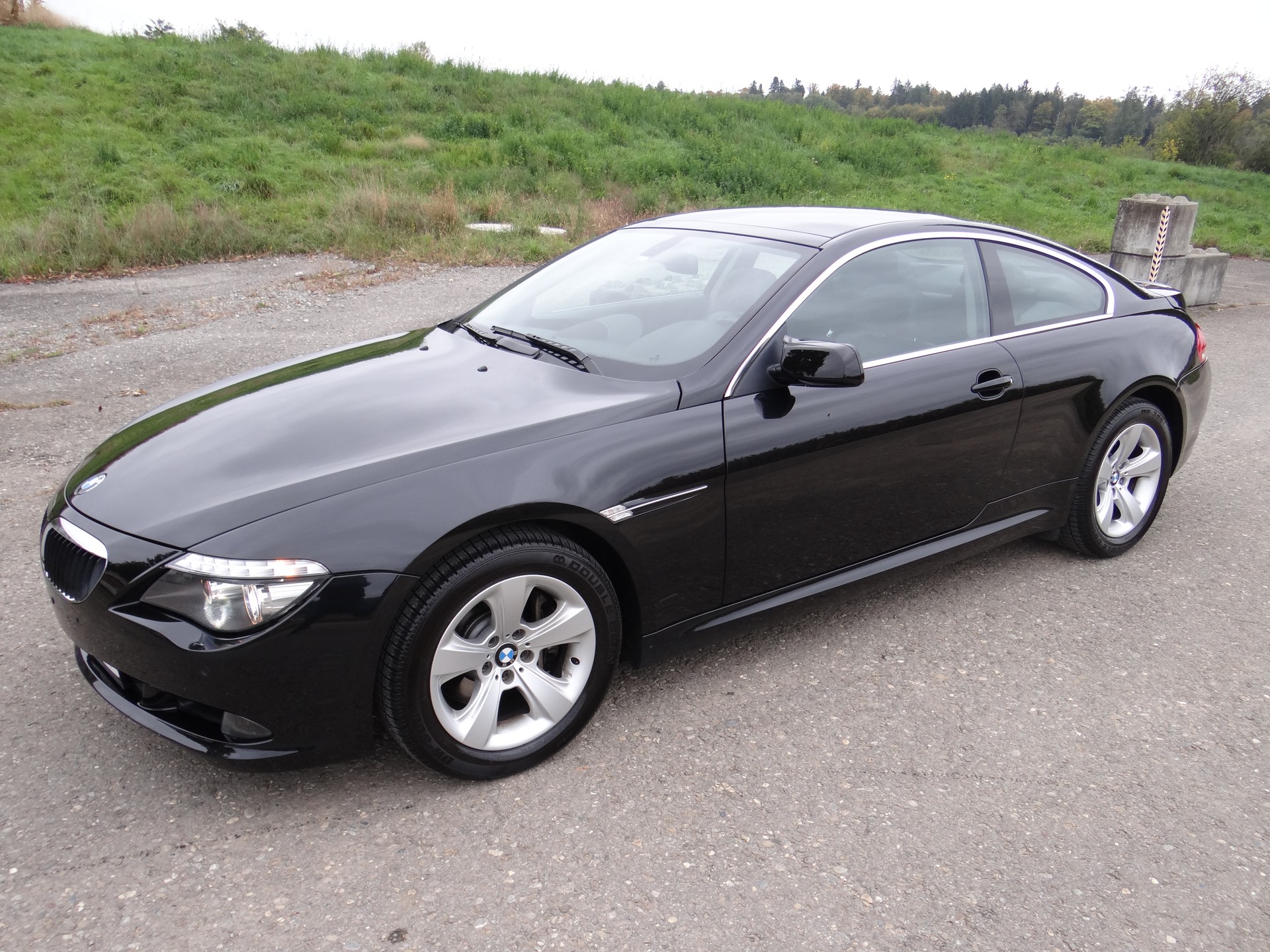 BMW 630i Steptronic-showroom-element-1