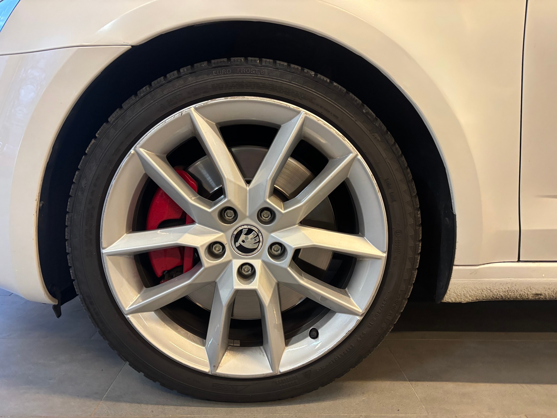 SKODA Octavia Combi 2.0 TSI RS DSG-image-13