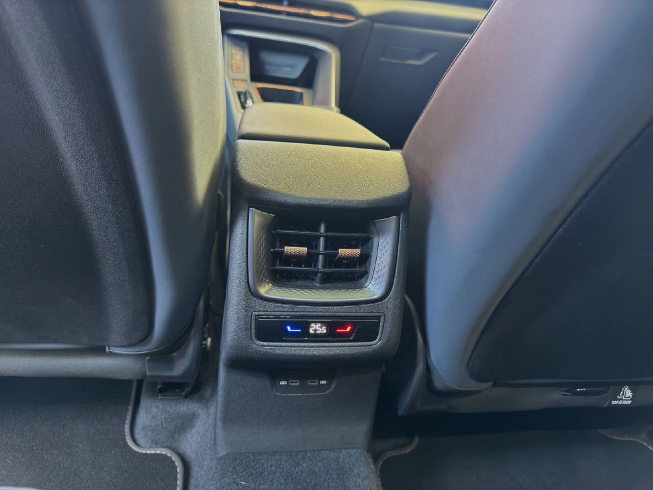 CUPRA Terramar 2.0 TSI VZ 265PS 4Drive DSG-image-18