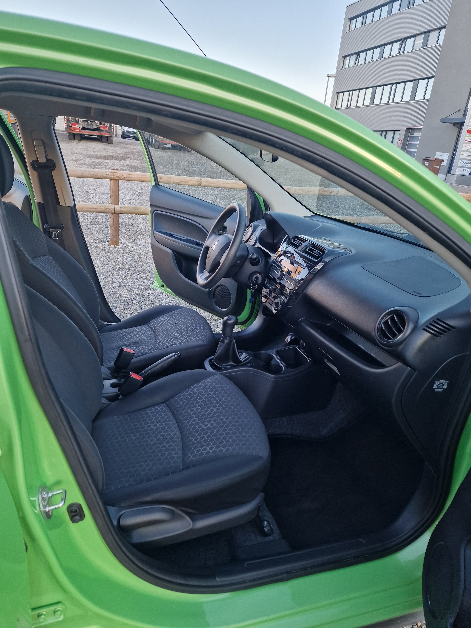 MITSUBISHI Space Star 1.0 Inform-image-7