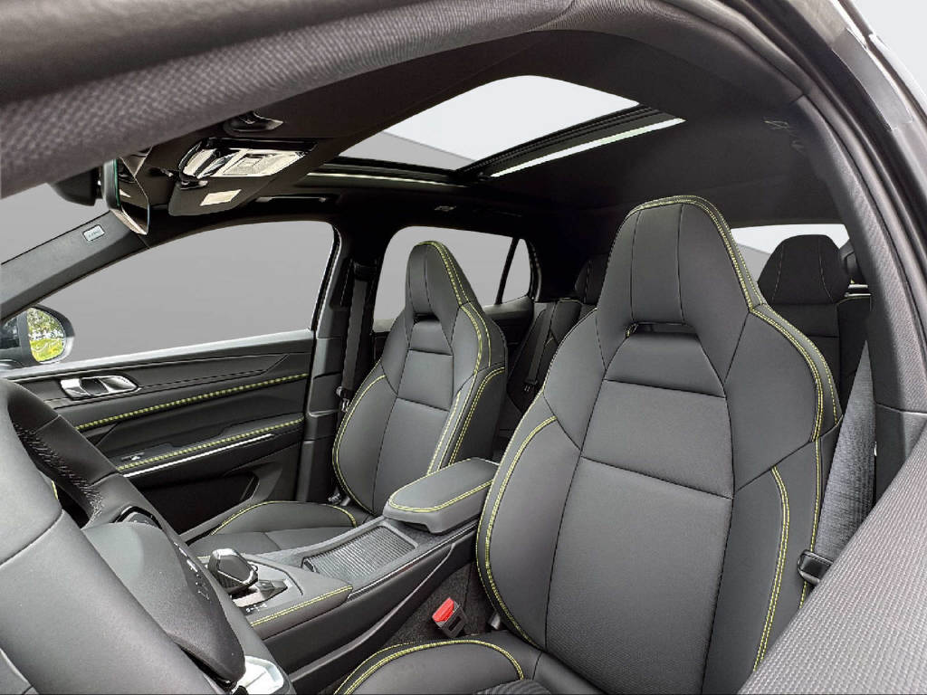 LYNK & CO 01 1.5 PHEV More-image-8