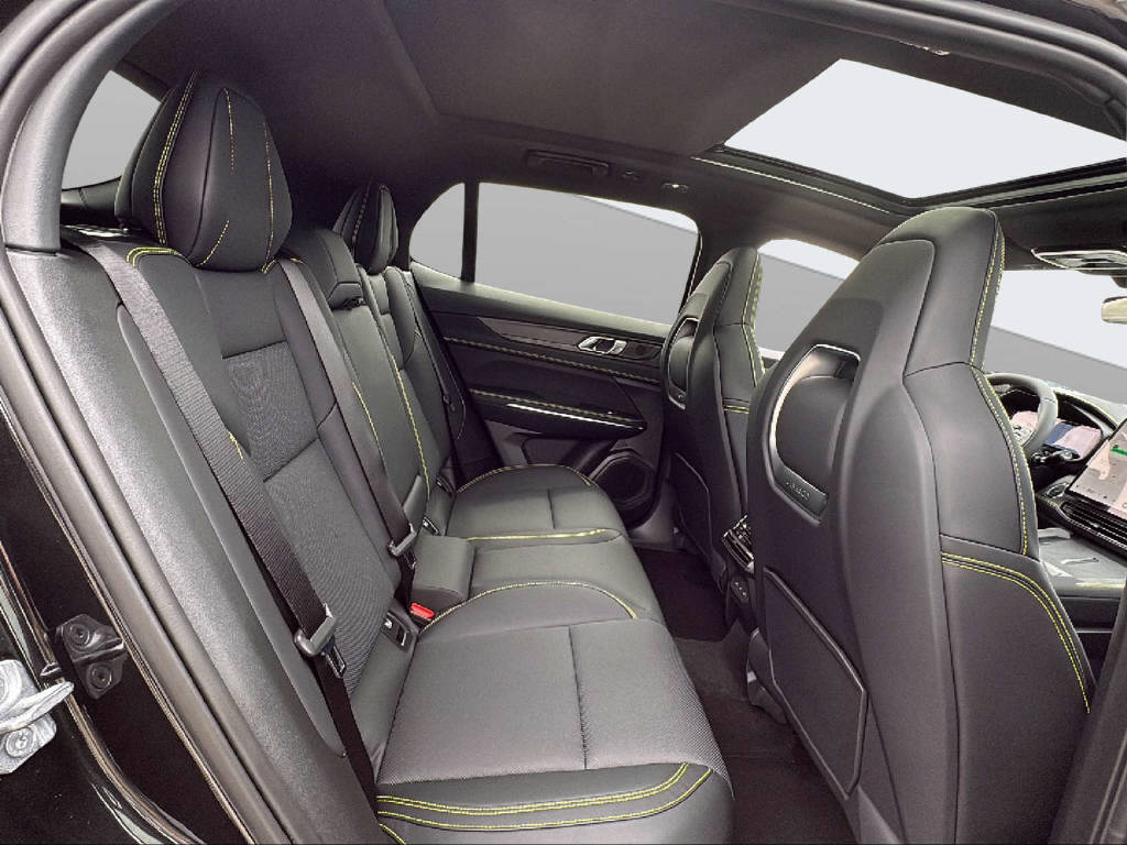 LYNK & CO 01 1.5 PHEV More-image-19