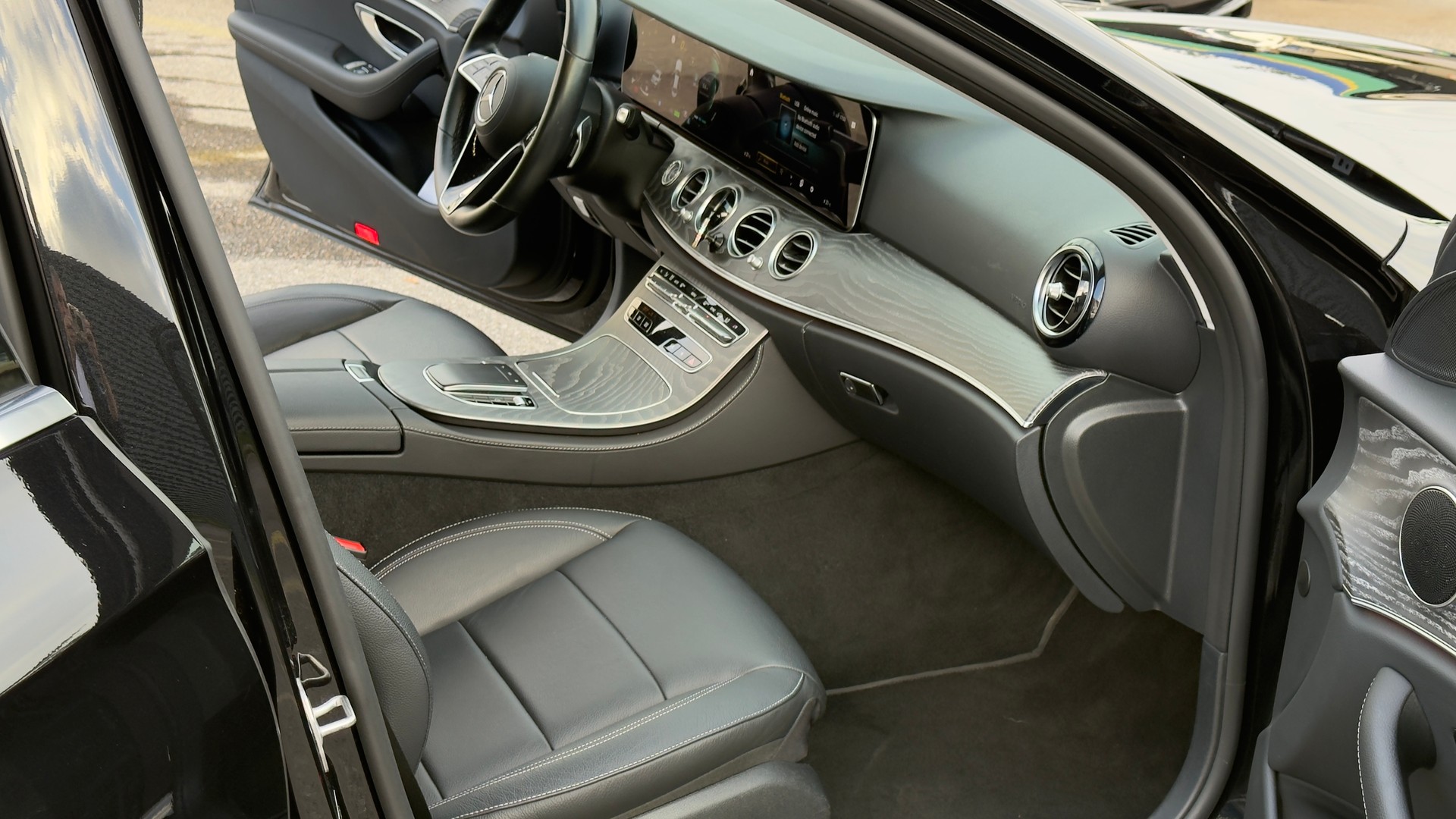 MERCEDES-BENZ E 200 4Matic Avantgarde 9G-Tronic-image-10
