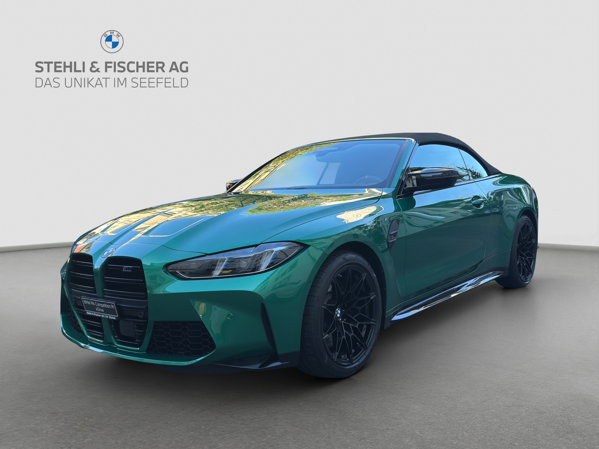 BMW M4 Cabrio Competition M xDrive-showroom-element-3