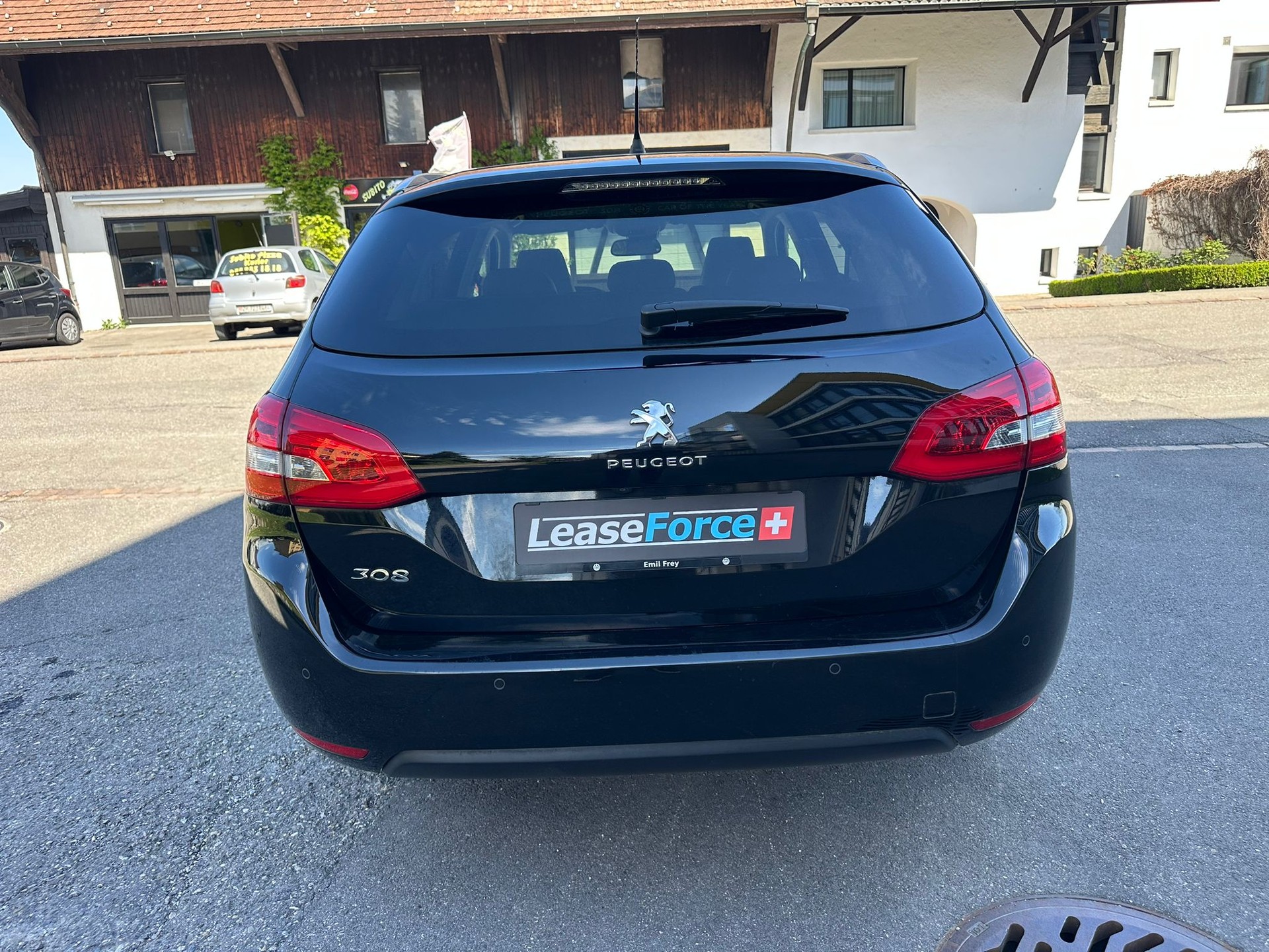PEUGEOT 308 SW 1.2 THP Féline Automatic-image-15