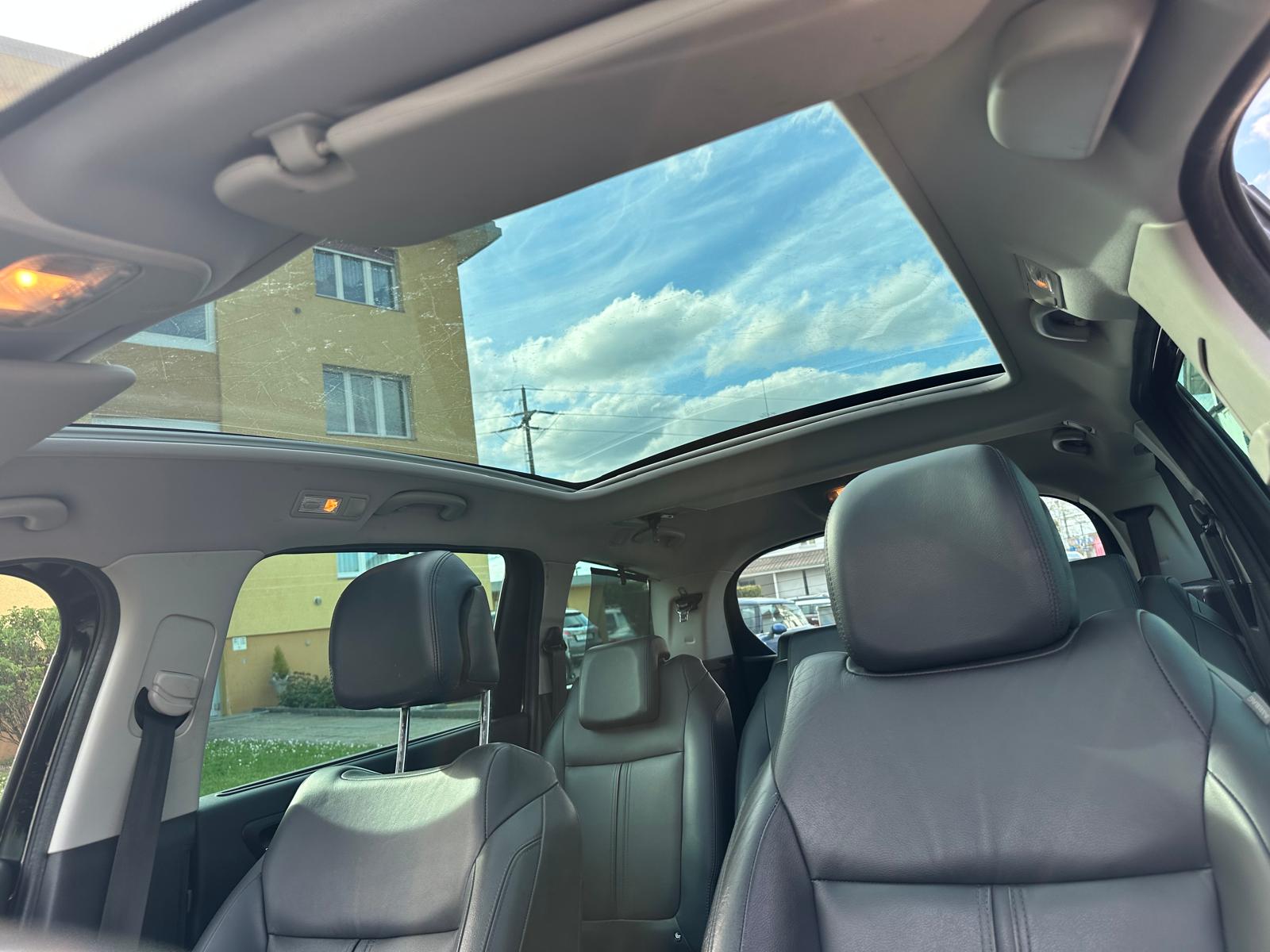 PEUGEOT 5008 1.6 16V T Sport Pack Automatic-image-10