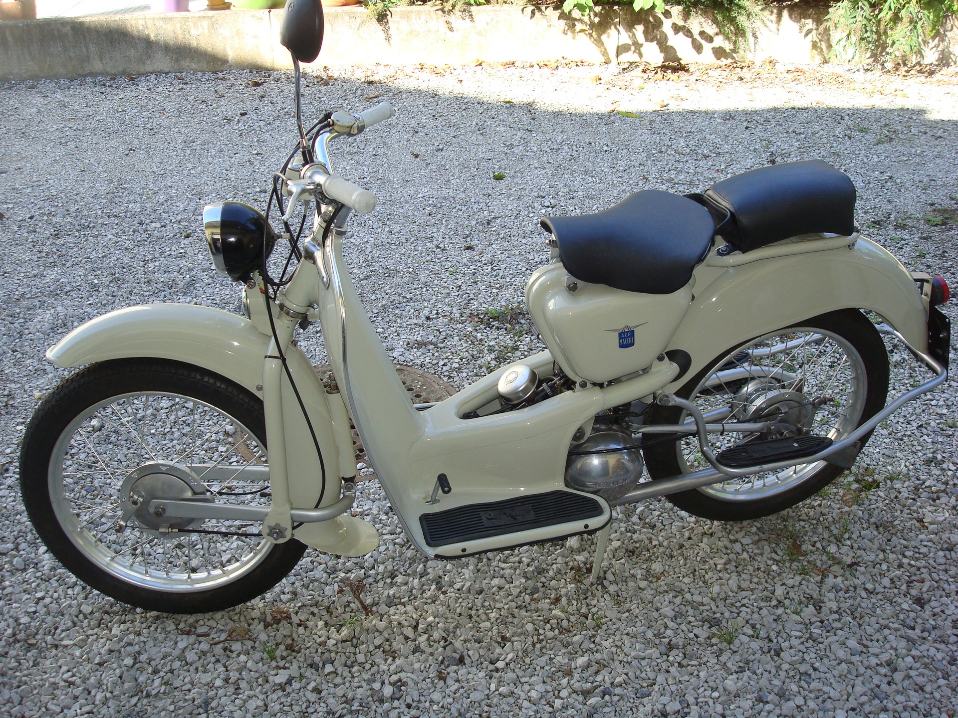 AERMACCHI GHILBI 125 UL