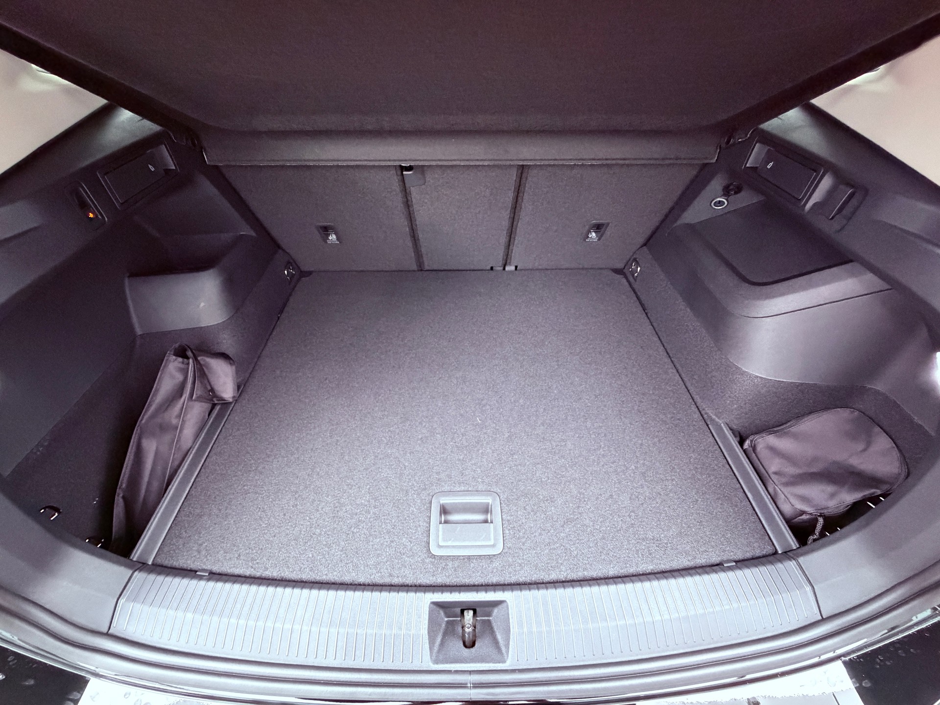 VW Tiguan 2.0 TSI DSG United 4Motion-image-23