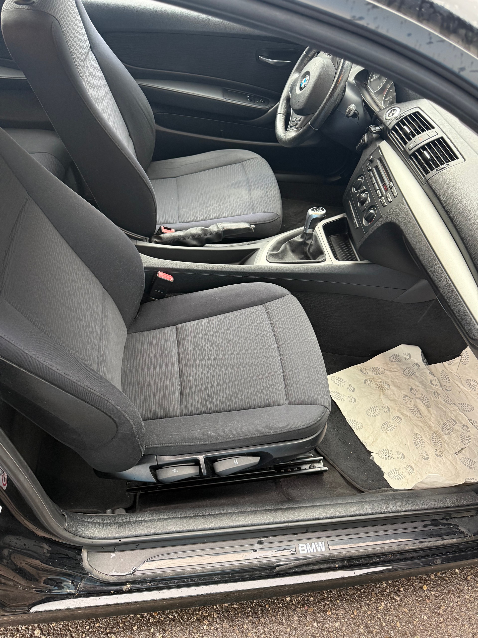 BMW 116i Dynamic Edition-image-6