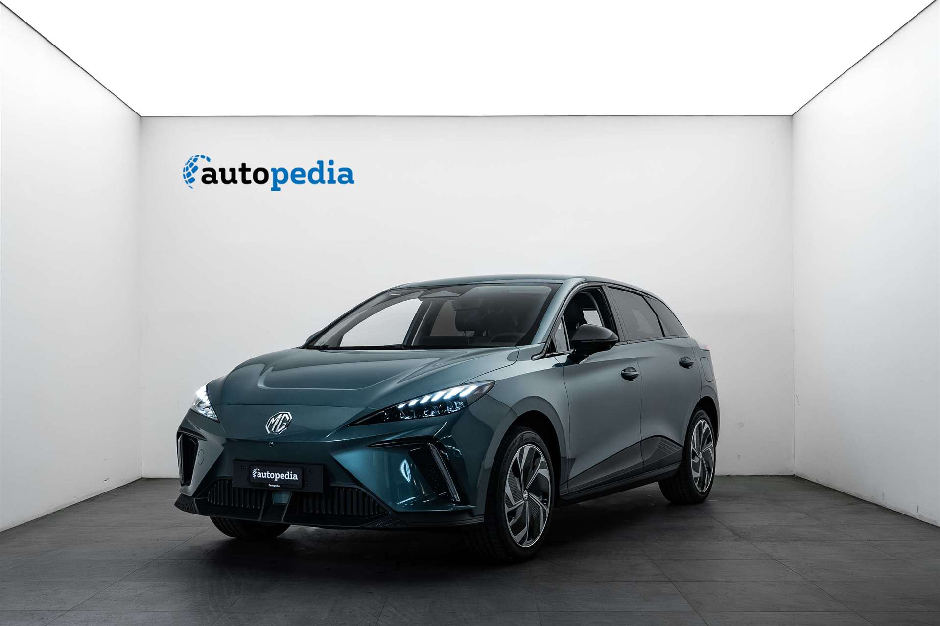 MG 4 EV 64kWh Premium Facelift Automat NEW