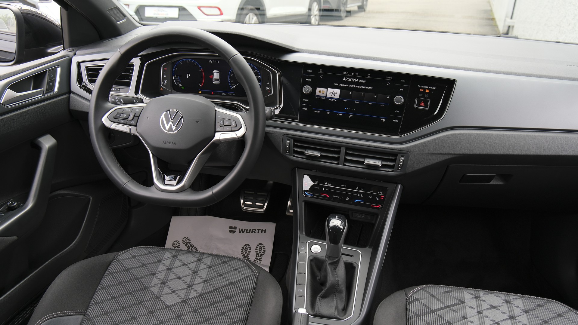 VW Taigo 1.0 TSI R-Line DSG-image-13