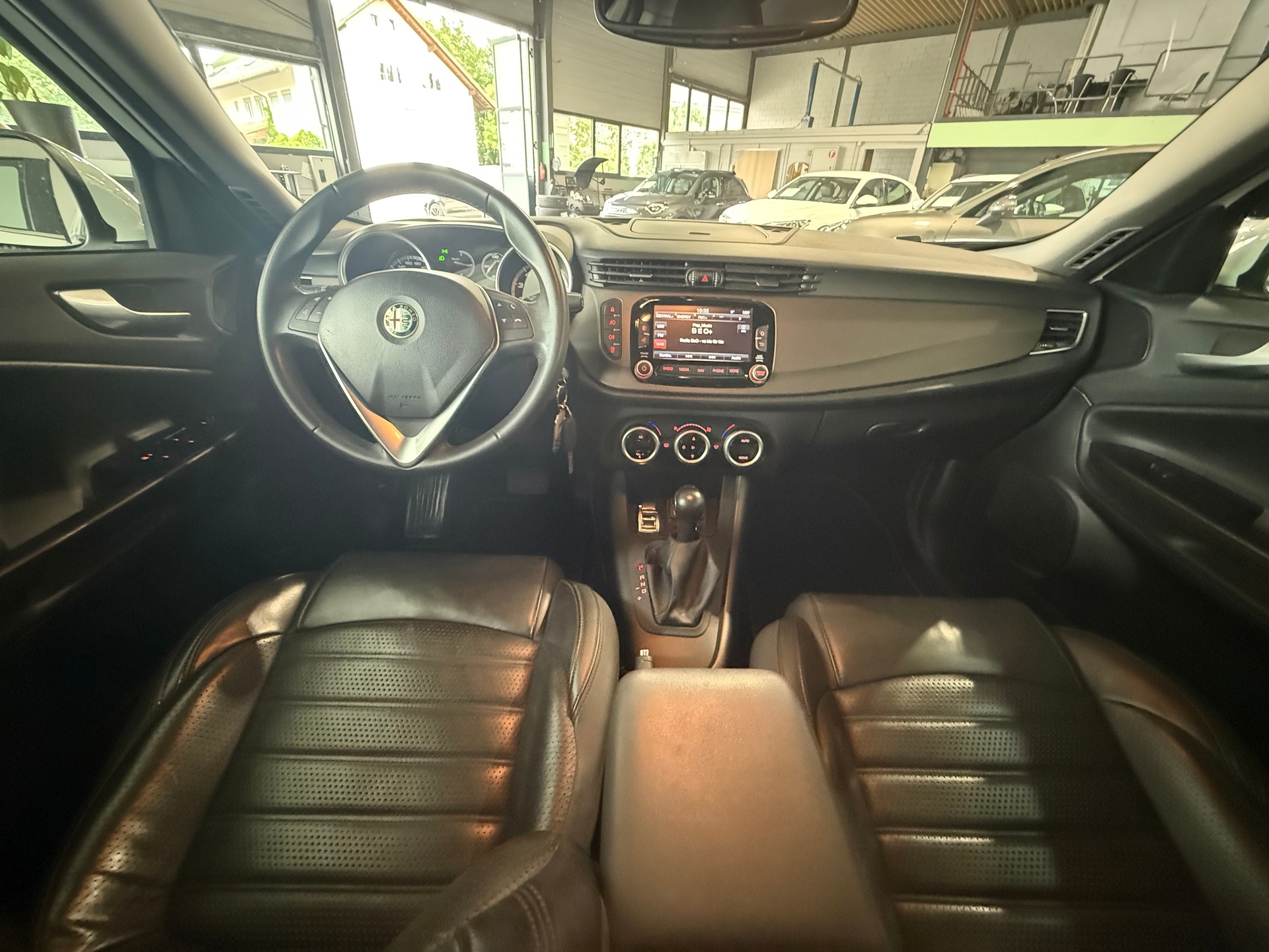 ALFA ROMEO Giulietta 1.4 MultiAir Distinctive TCT-image-8