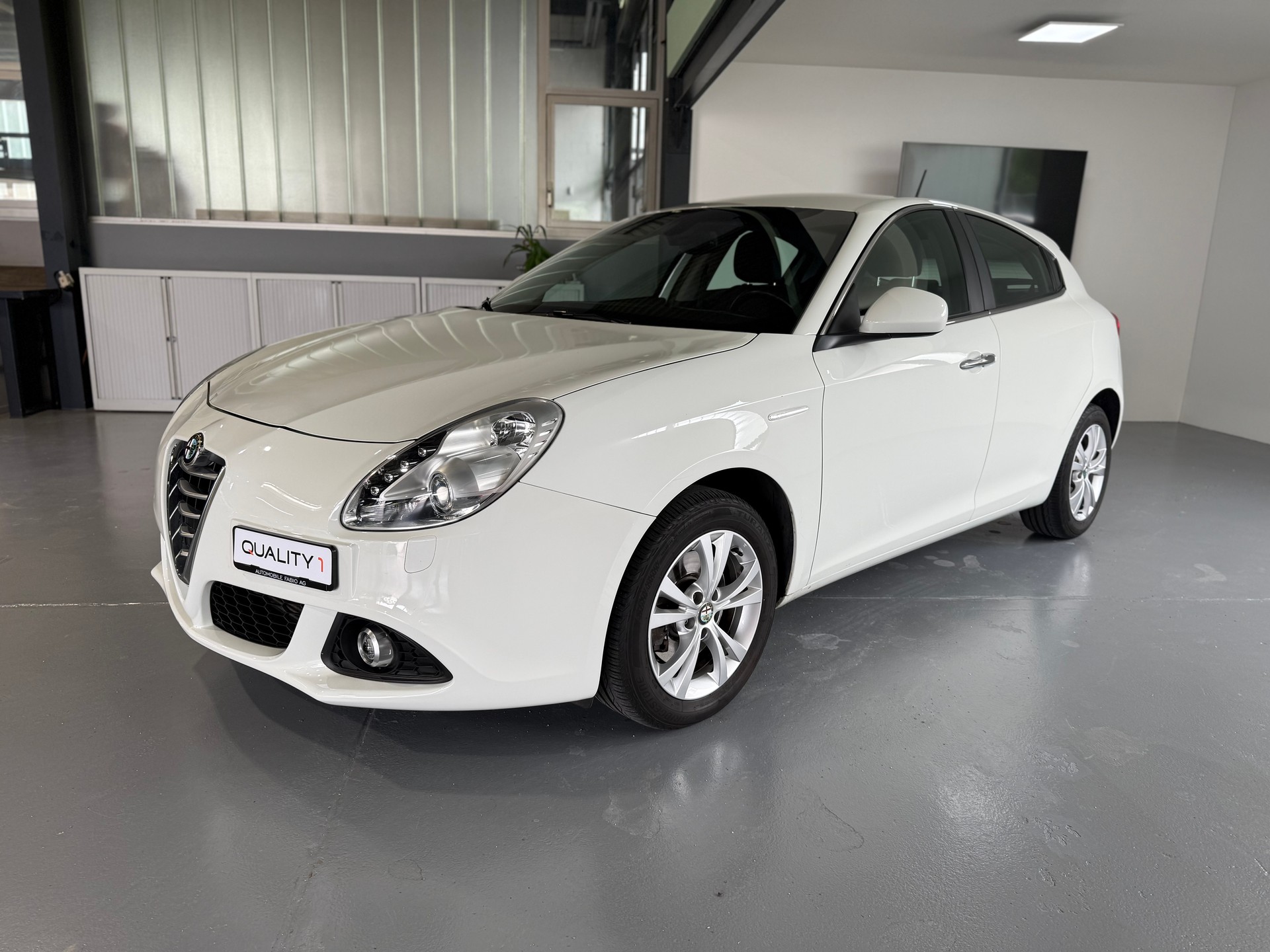 ALFA ROMEO Giulietta 1.4 MultiAir Distinctive TCT-image-2