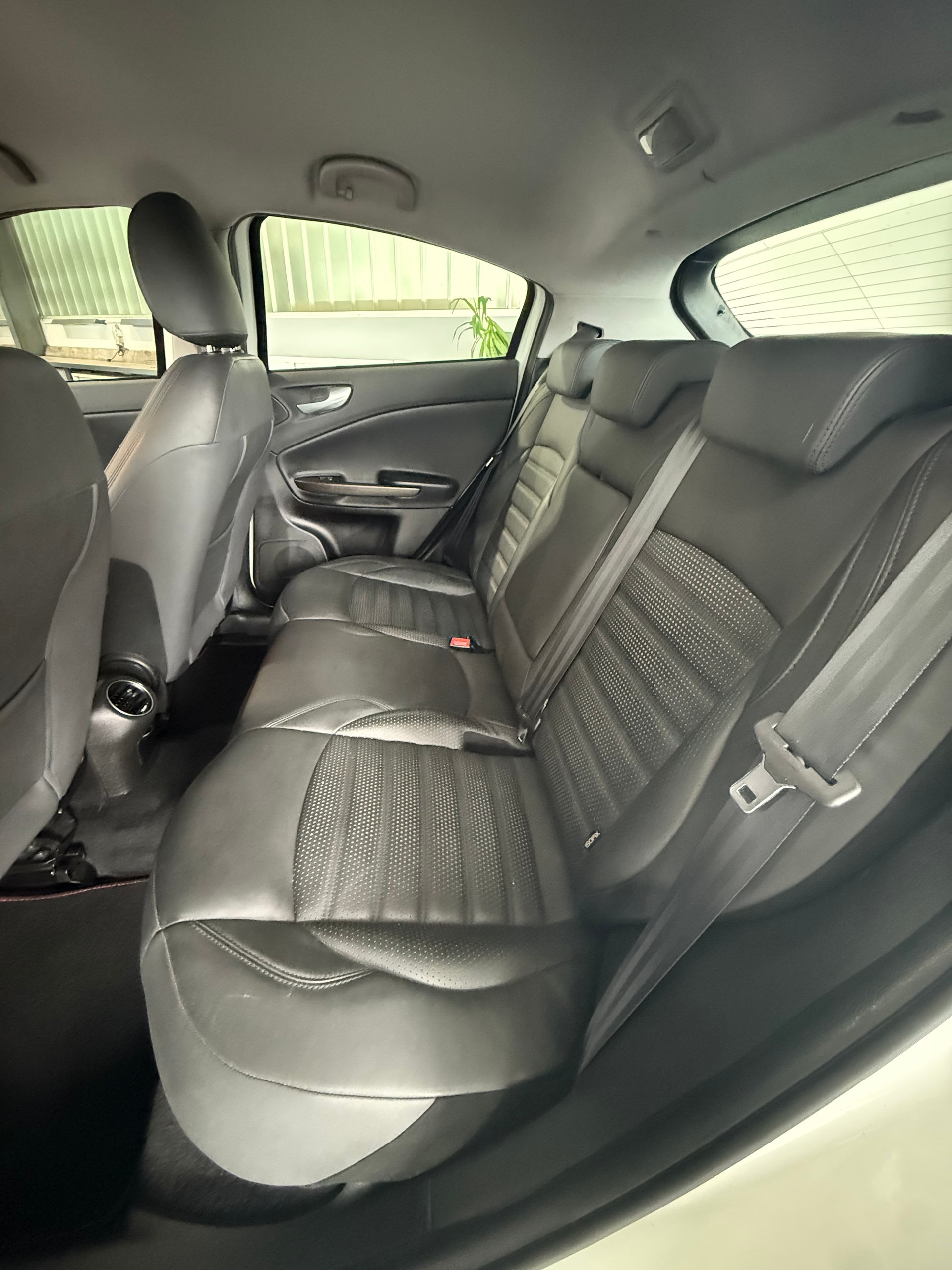 ALFA ROMEO Giulietta 1.4 MultiAir Distinctive TCT-image-6