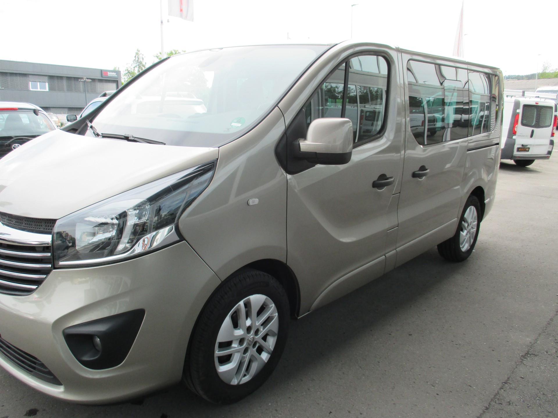 OPEL Vivaro 1.6 BiTurbo CDTI ecoFLEX 2.7t L1H1-image-7