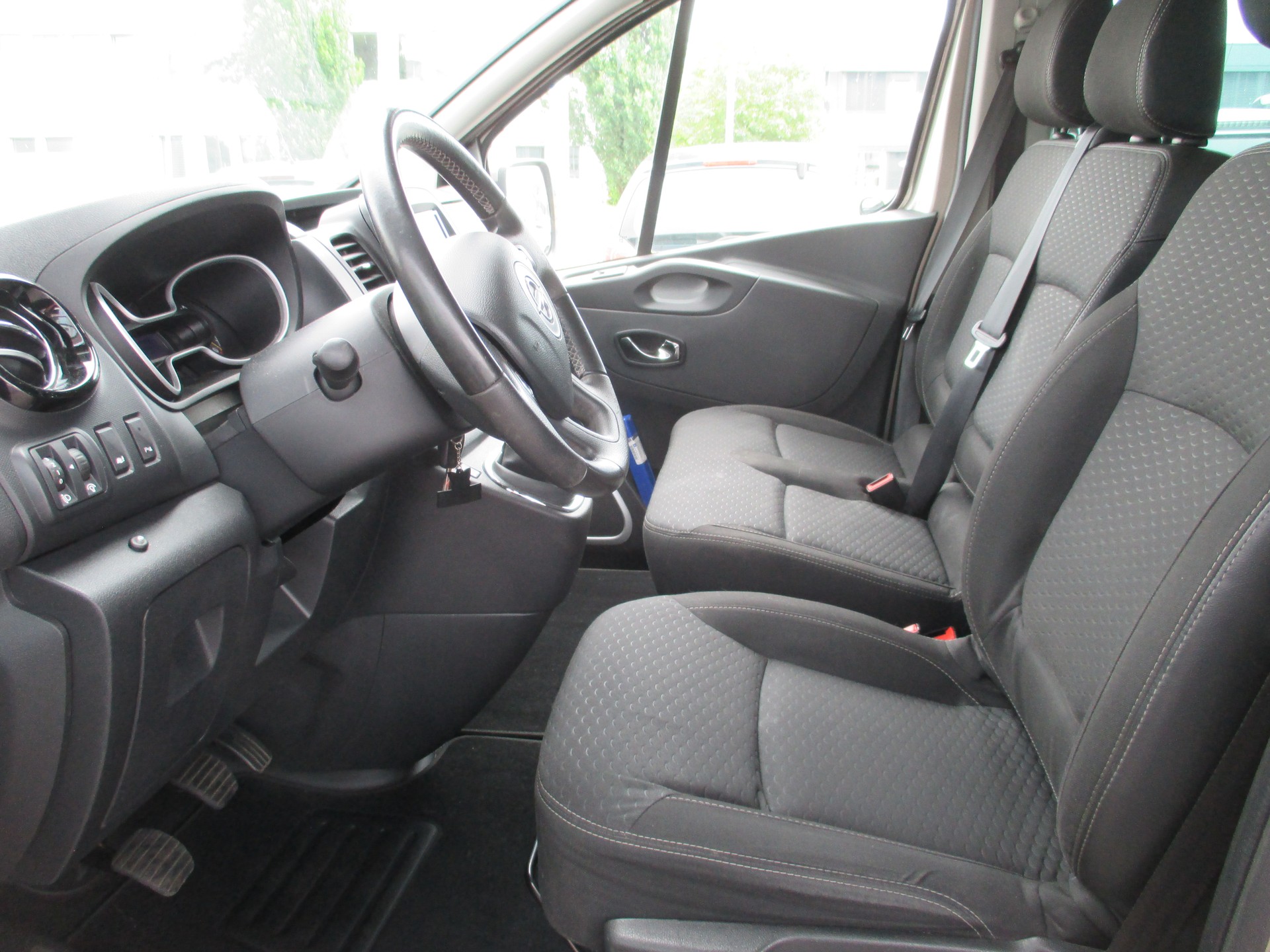 OPEL Vivaro 1.6 BiTurbo CDTI ecoFLEX 2.7t L1H1-image-8