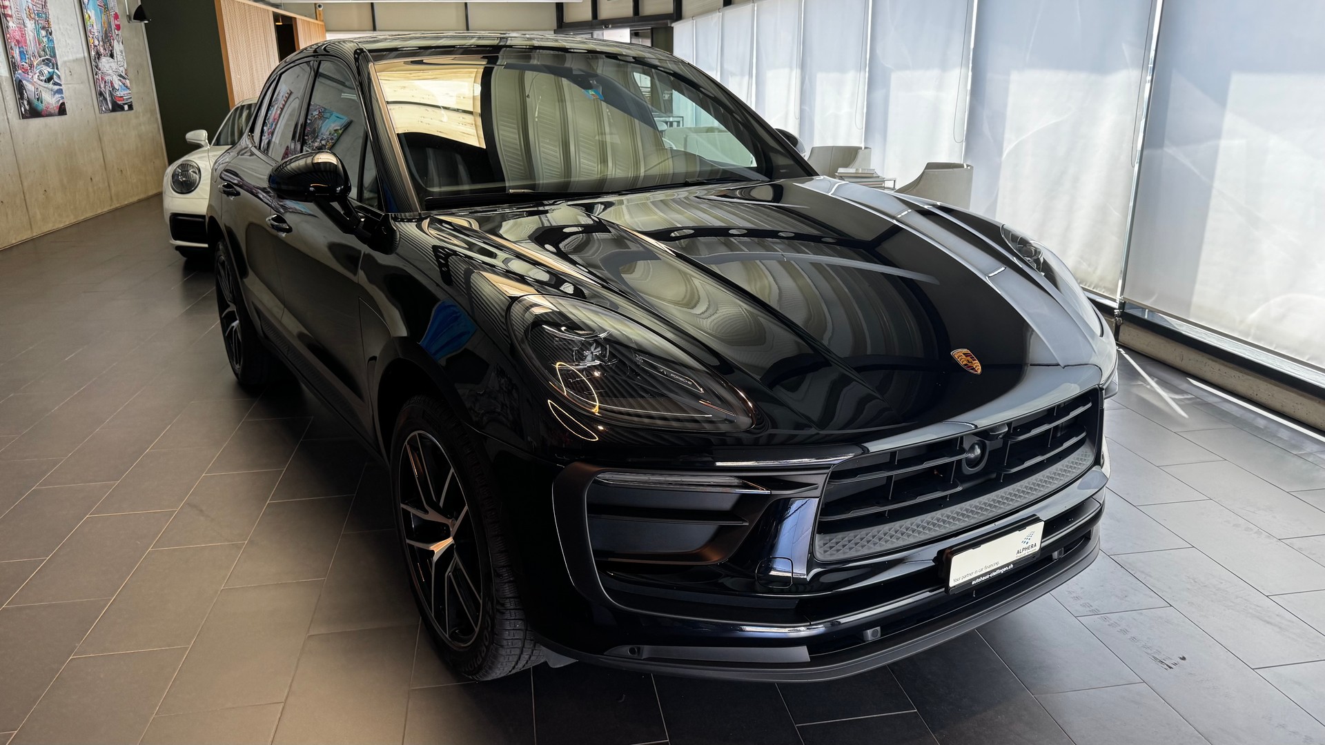 PORSCHE Macan 2.0 T-image-21