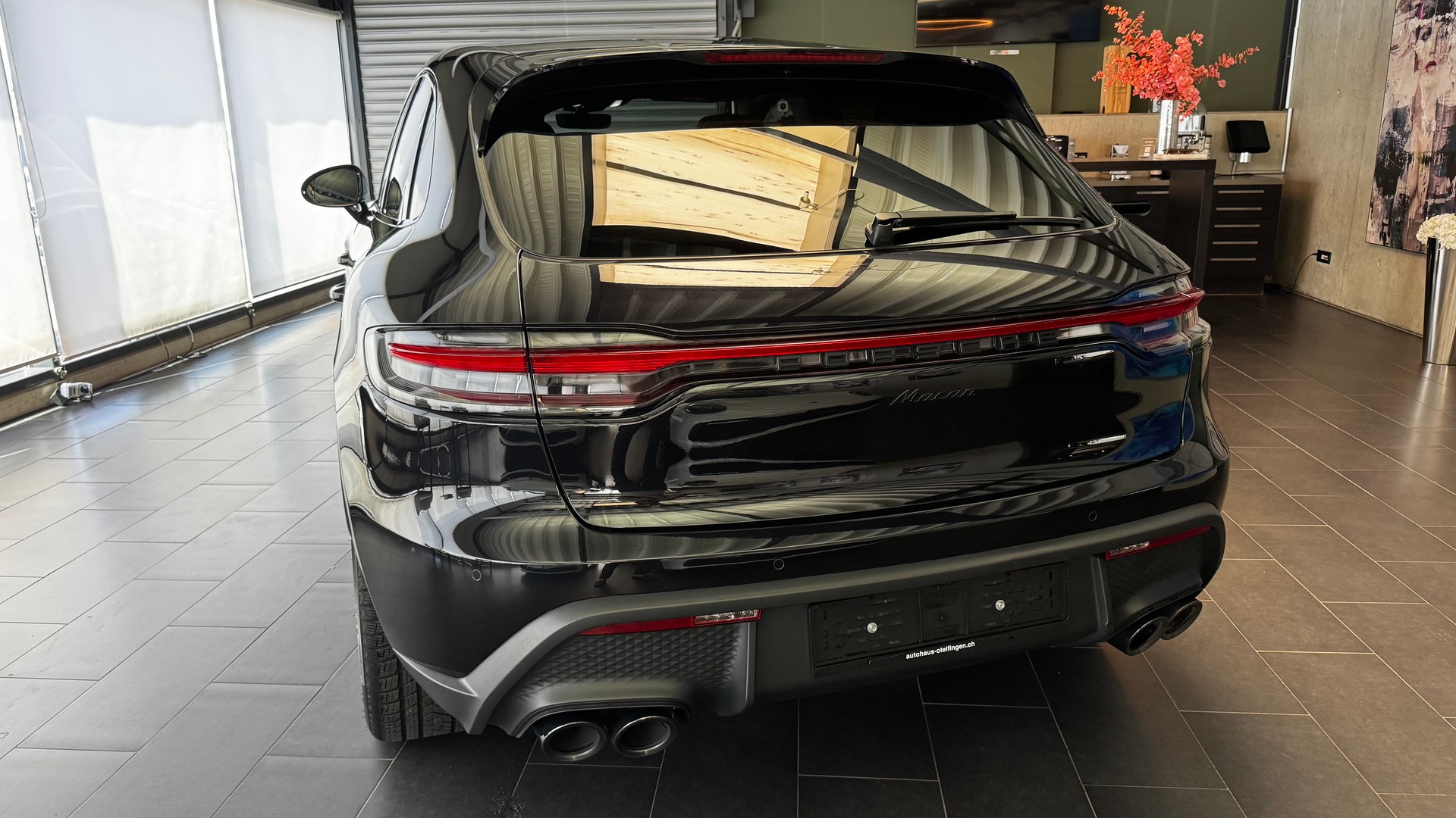 PORSCHE Macan 2.0 T-image-6