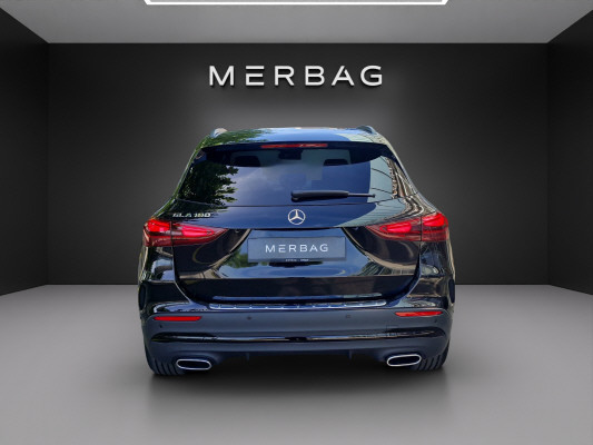 MERCEDES-BENZ GLA 180 7G-DCT-image-4