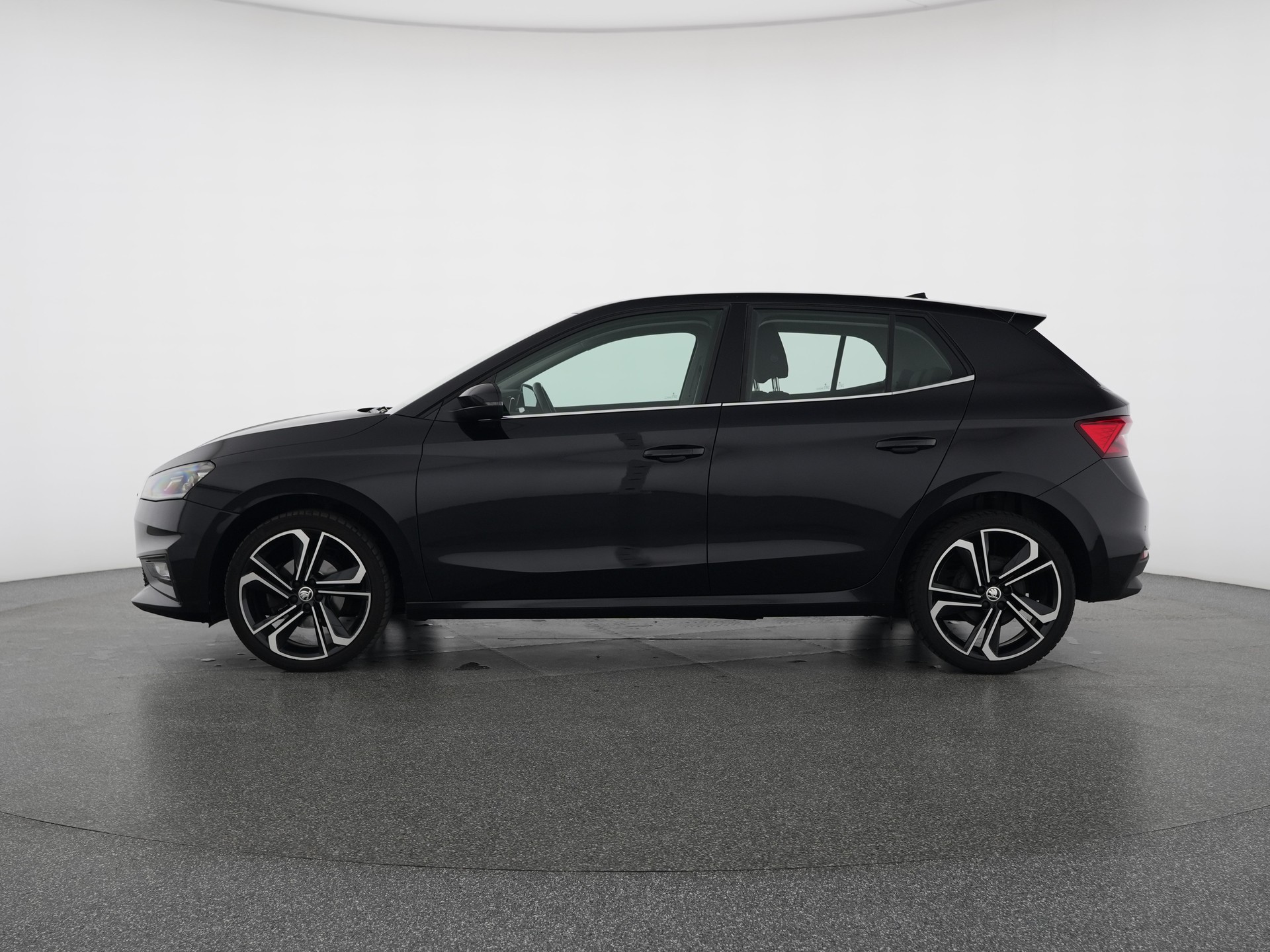 SKODA Fabia 1.0 TSI First Edition DSG-showroom-element-1