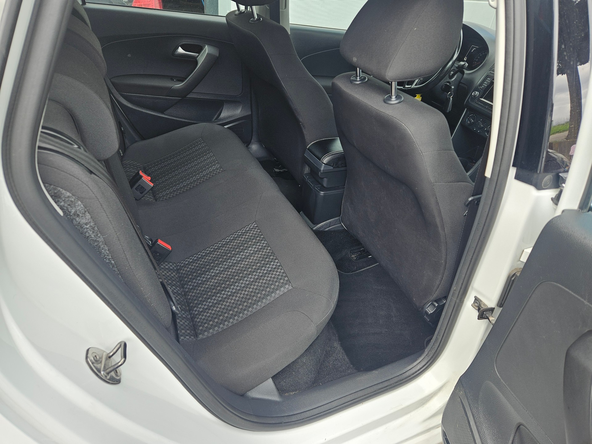 VW Polo 1.0 BMT Trendline-image-14