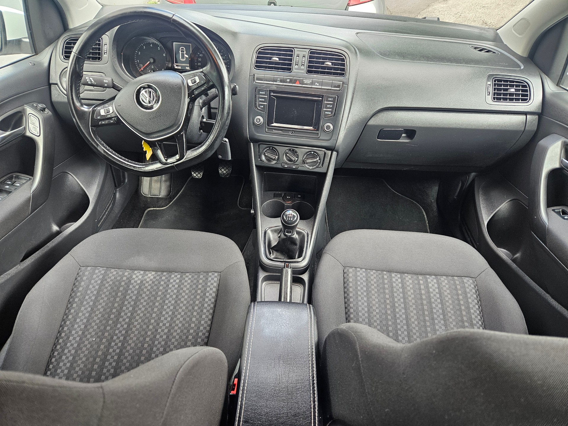VW Polo 1.0 BMT Trendline-image-12
