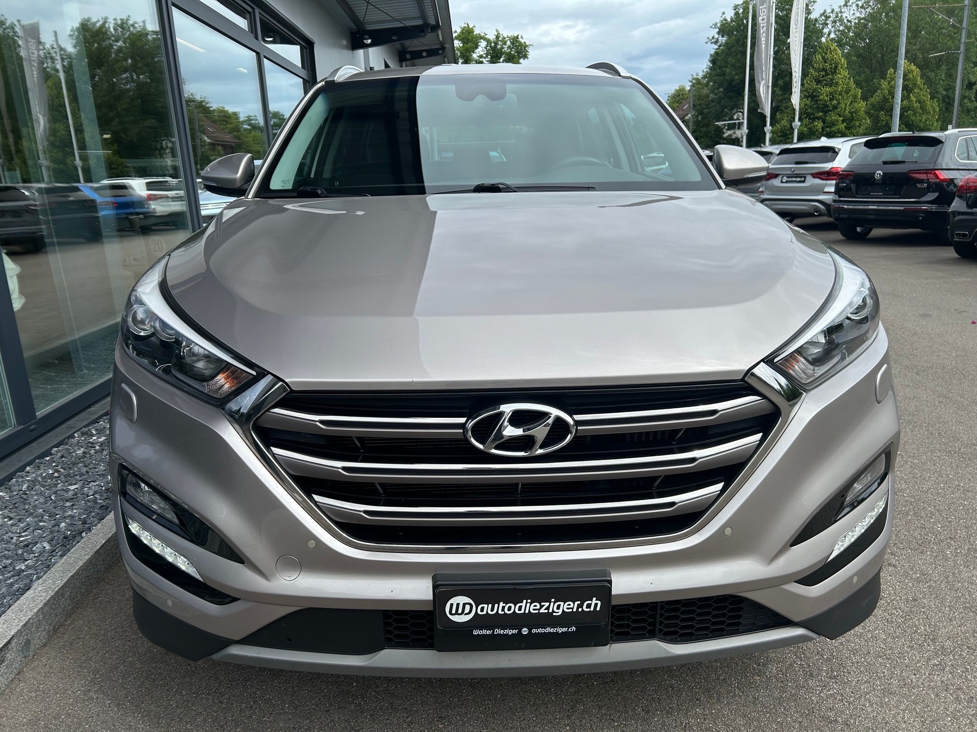 HYUNDAI Tucson 1.6 TGDI Plena 4WD Automatic-image-1