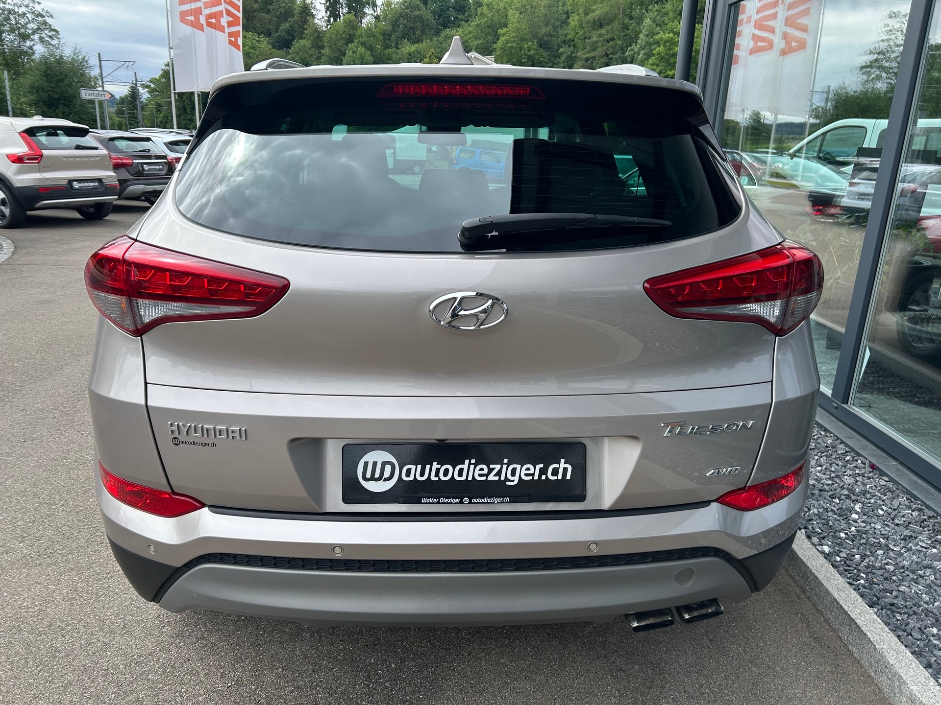 HYUNDAI Tucson 1.6 TGDI Plena 4WD Automatic-image-5